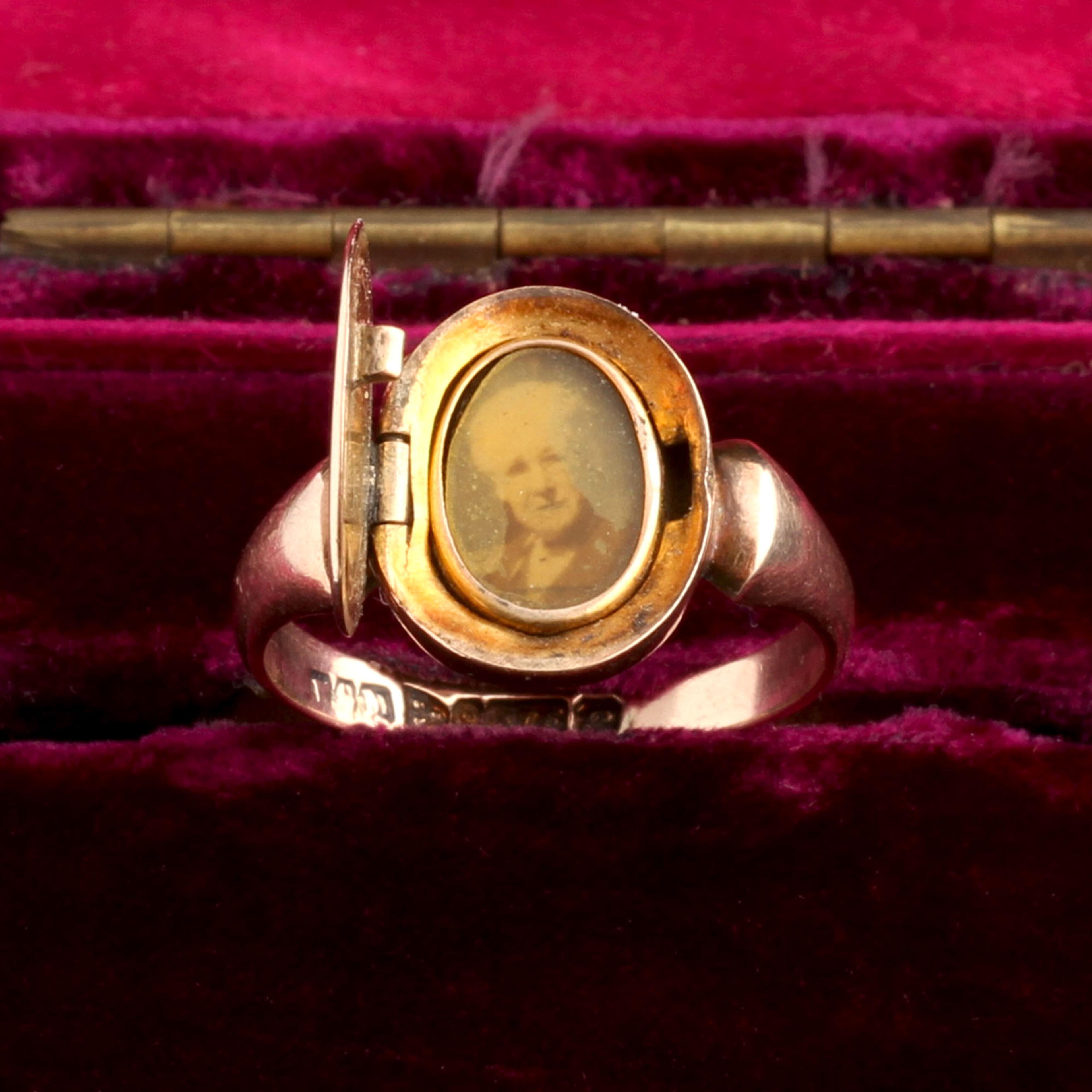 Detail of WWI Era Amata Bene Locket Ring with locket open