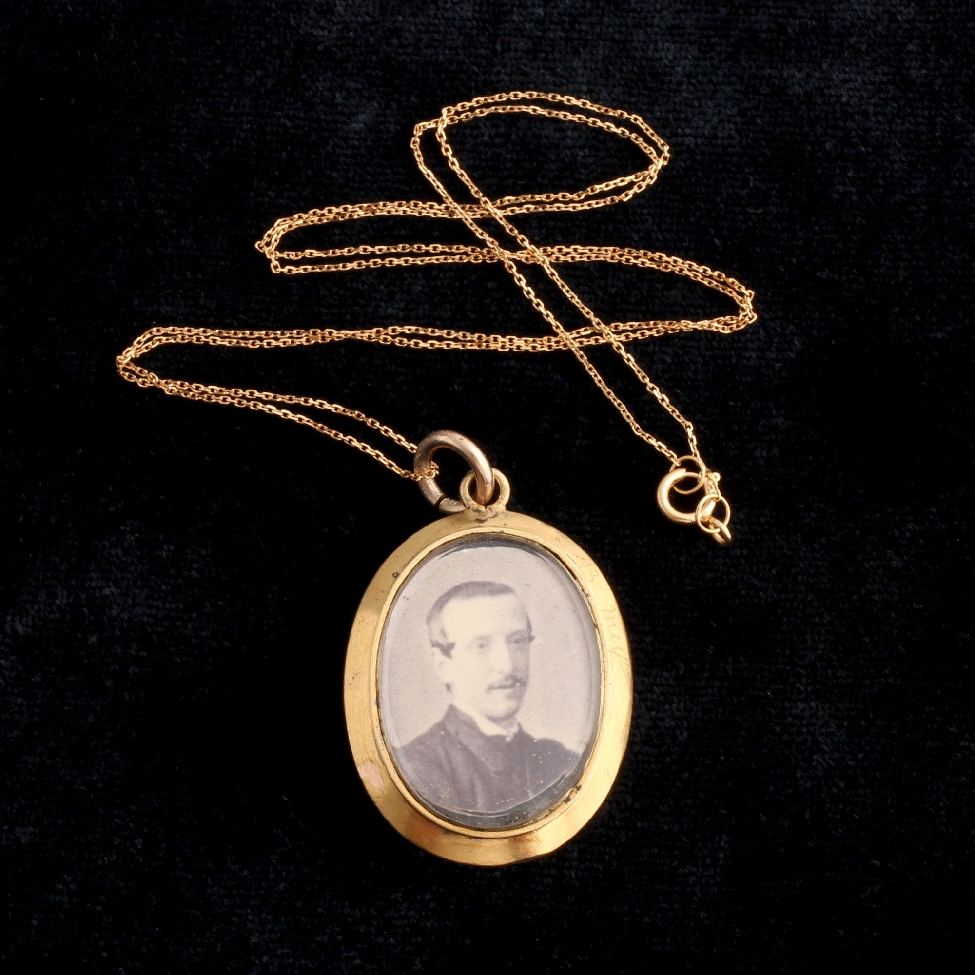 Victorian Woven Enamel Locket