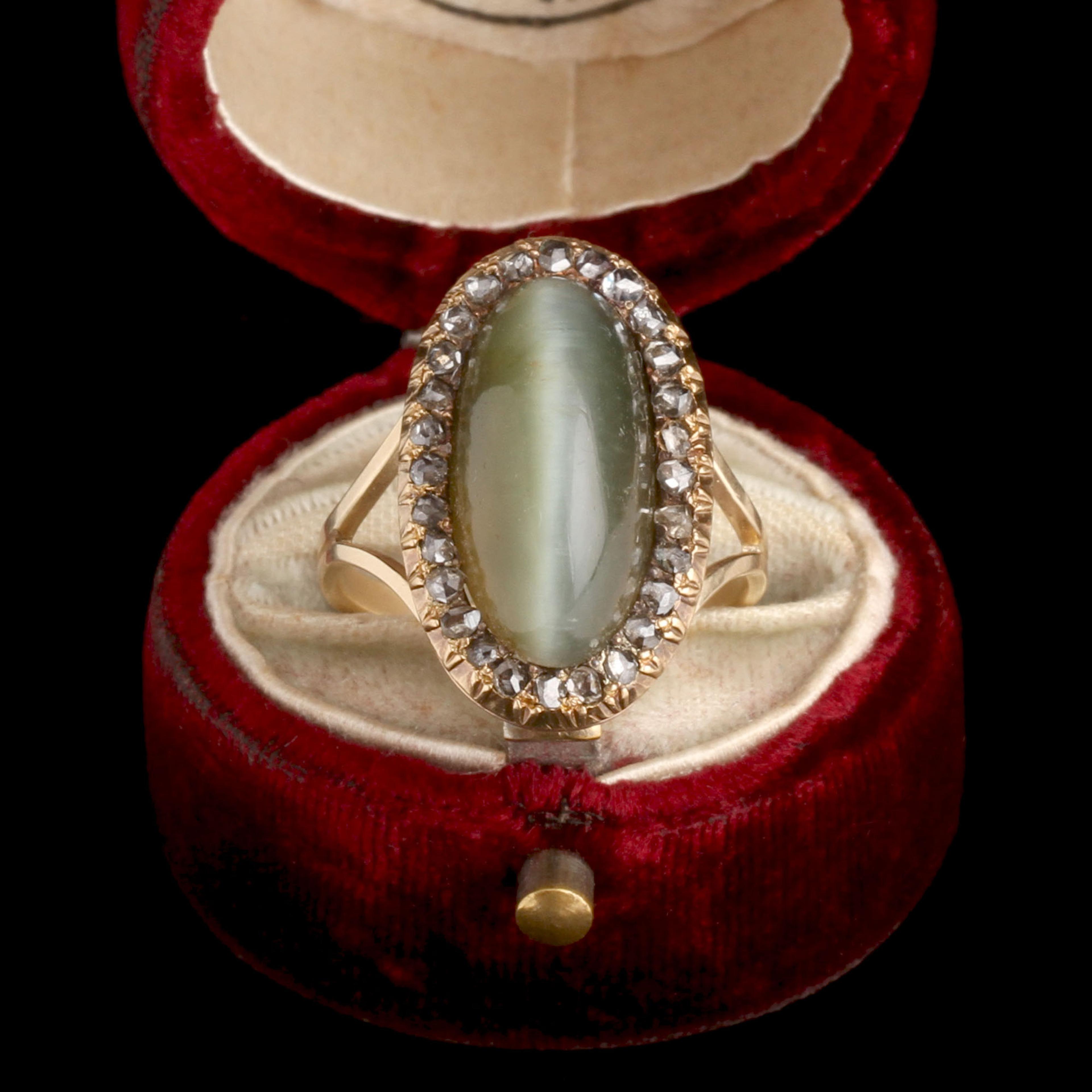 Retro Cat's Eye Chrysoberyl & Rose Cut Diamond Cluster Ring