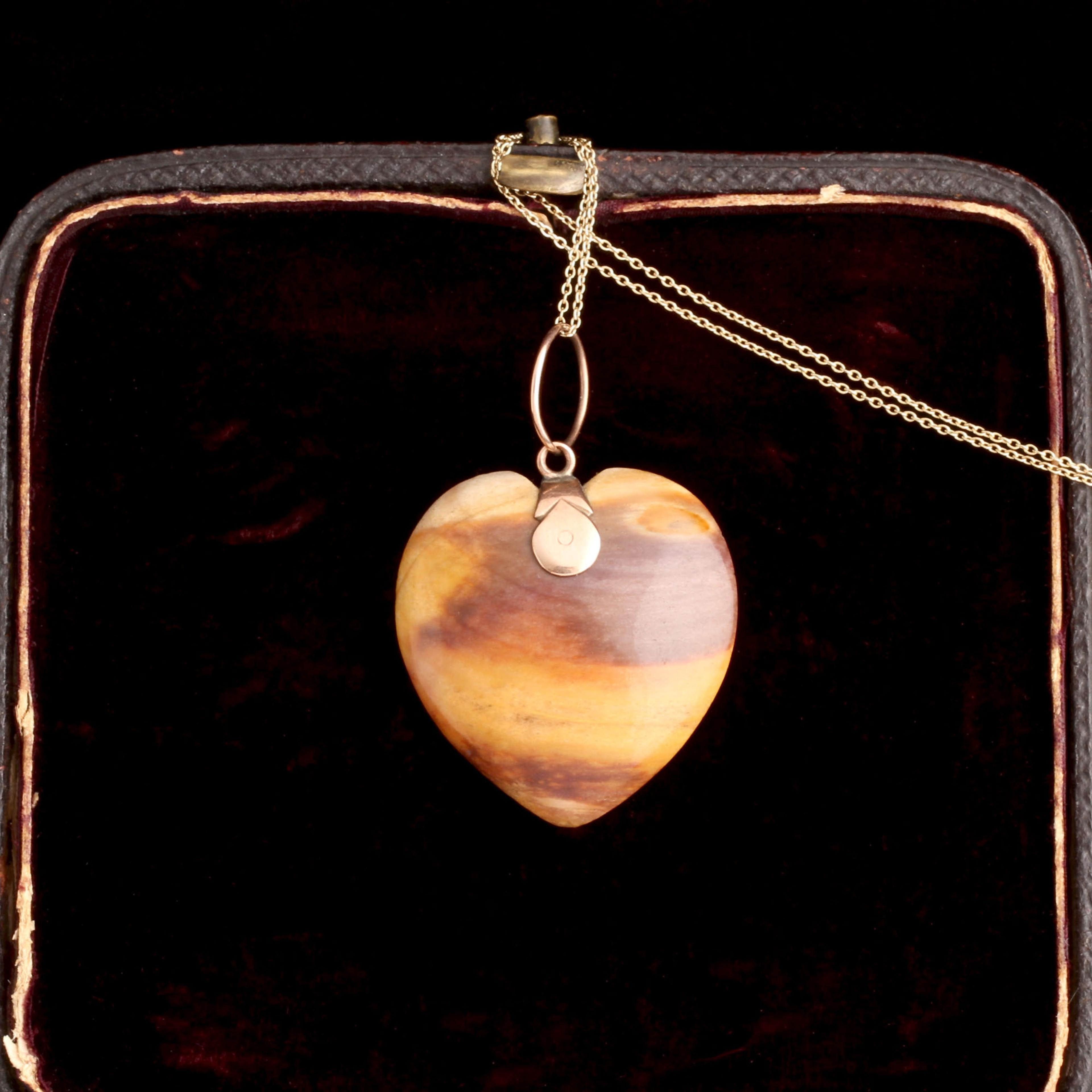 Victorian Heart-Shaped Agate Specimen Necklace