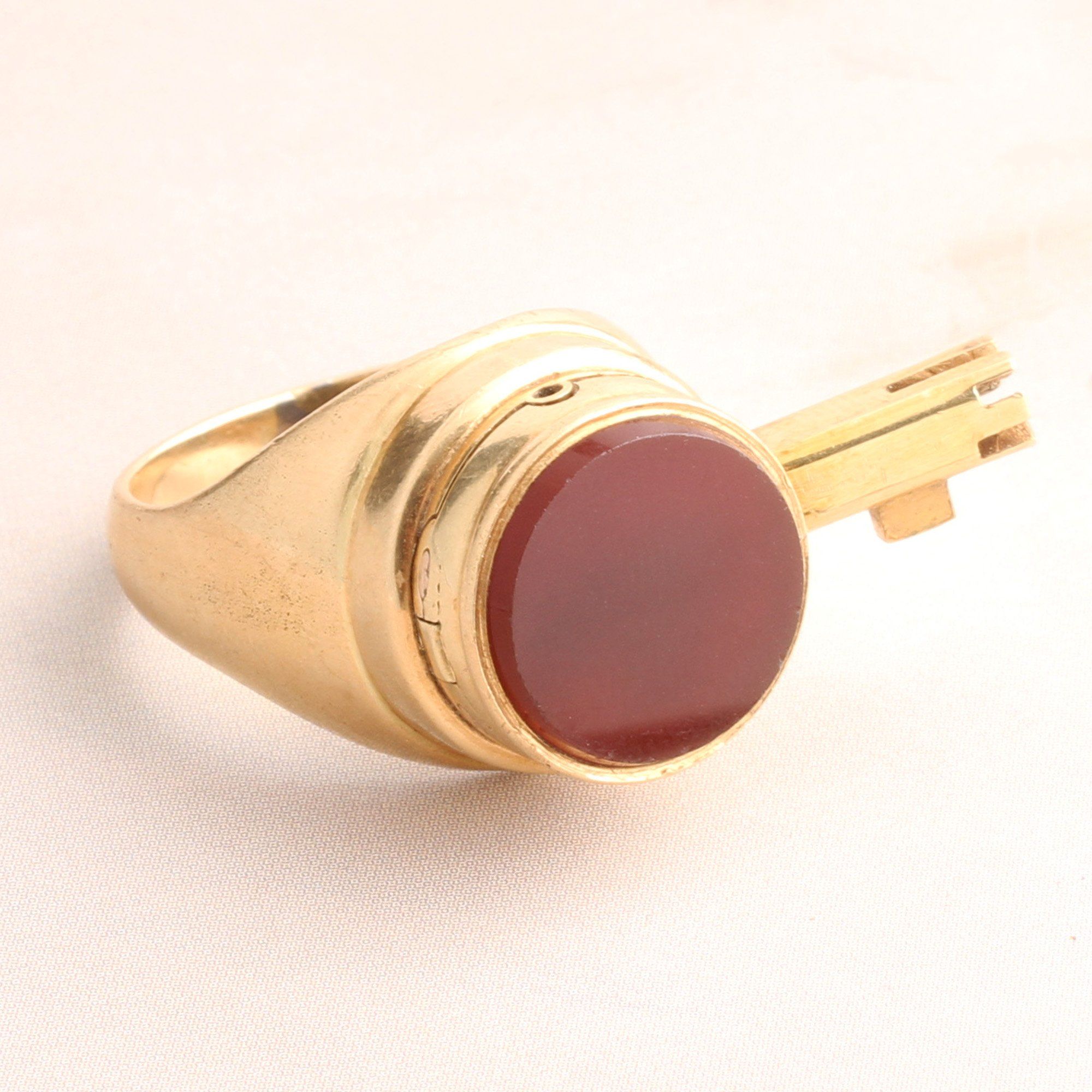 Victorian Carnelian Concealed Key Ring