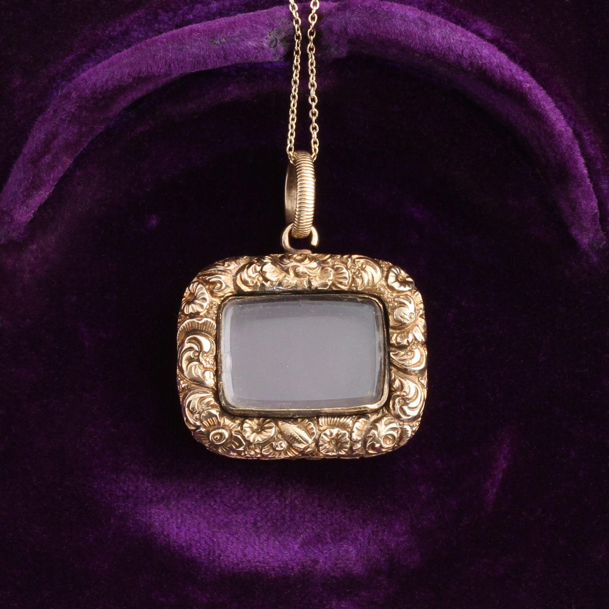 Georgian Foliate Frame Locket