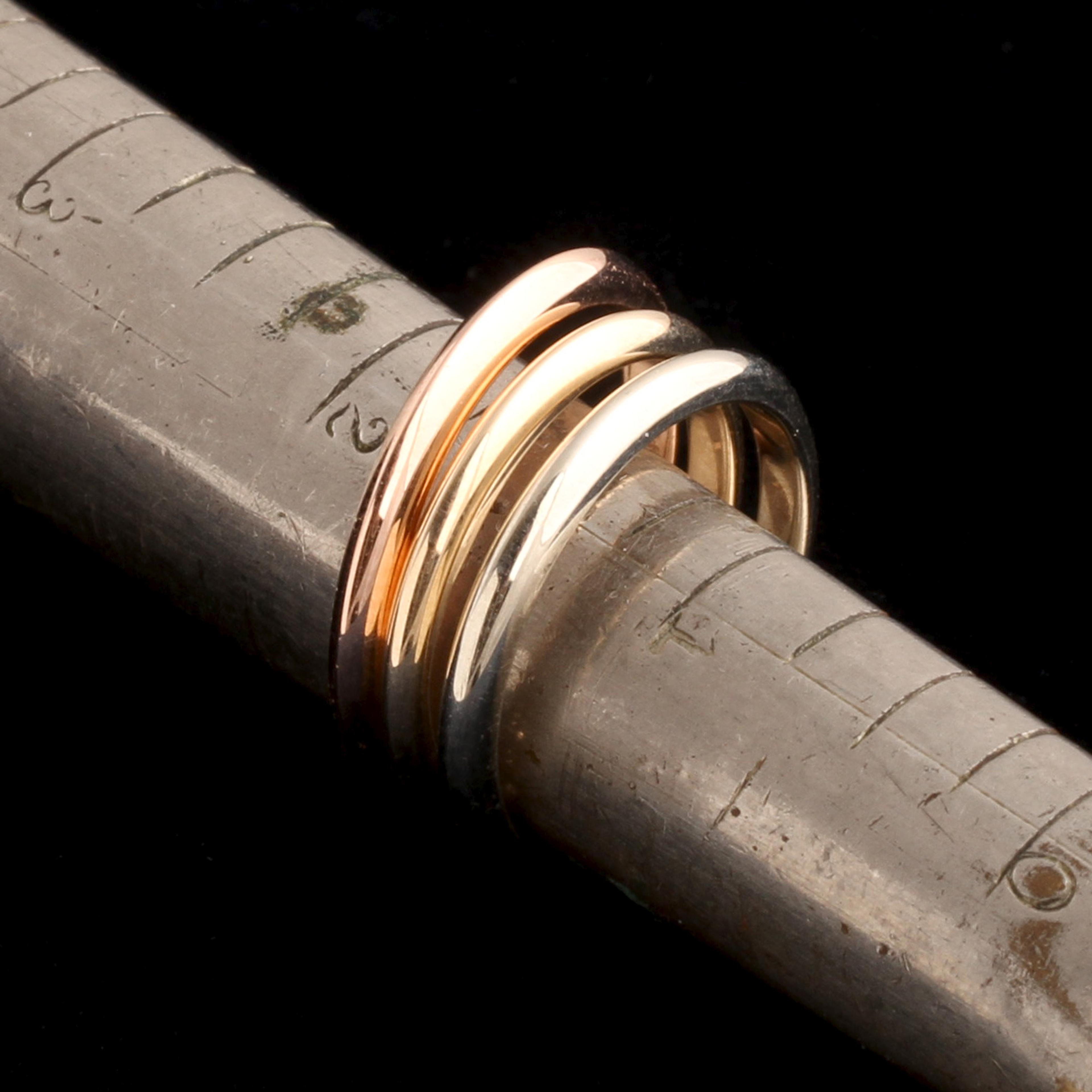 Knife-Edge Recycled Gold Wedding Band