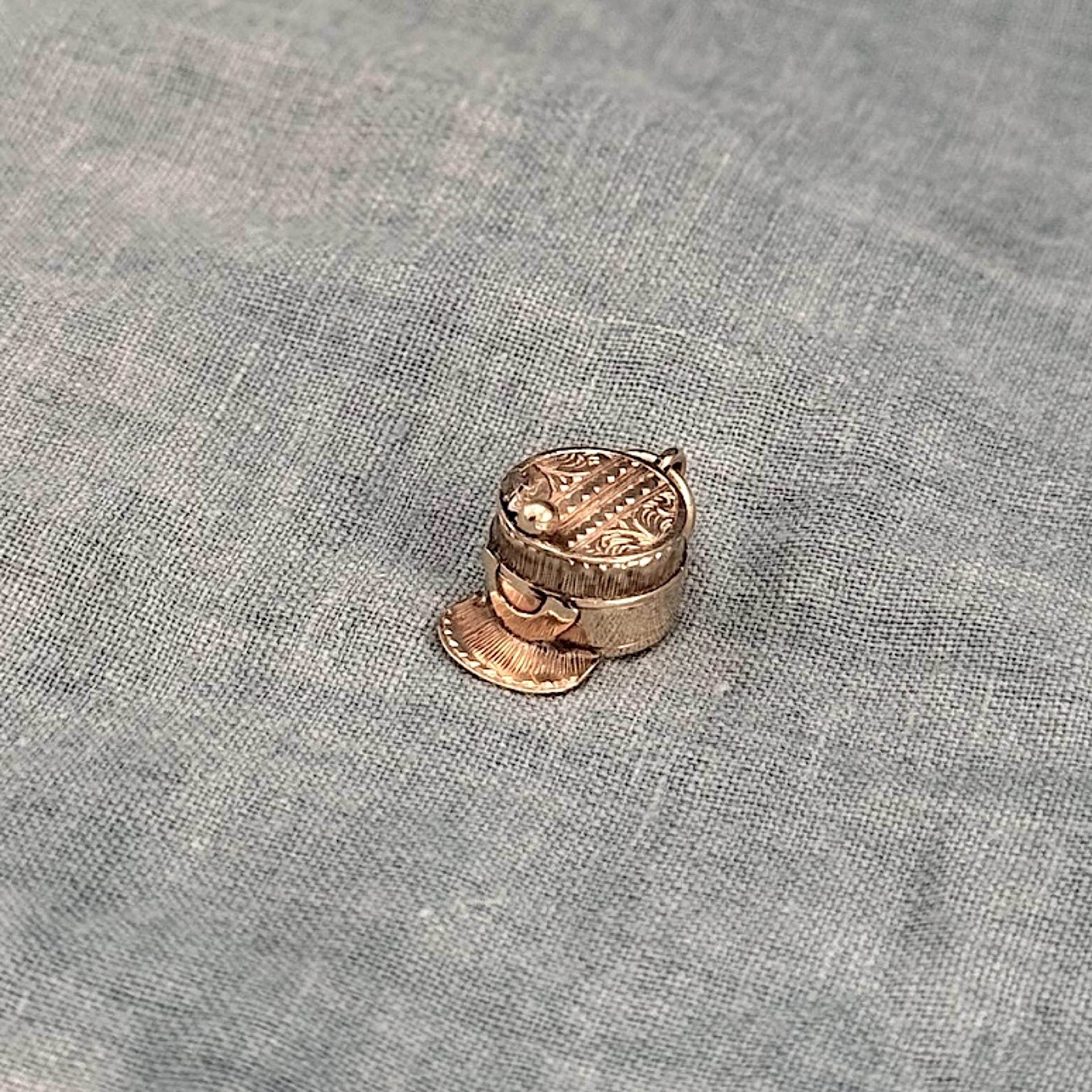 WW1 French Gilt Silver Kepi Locket