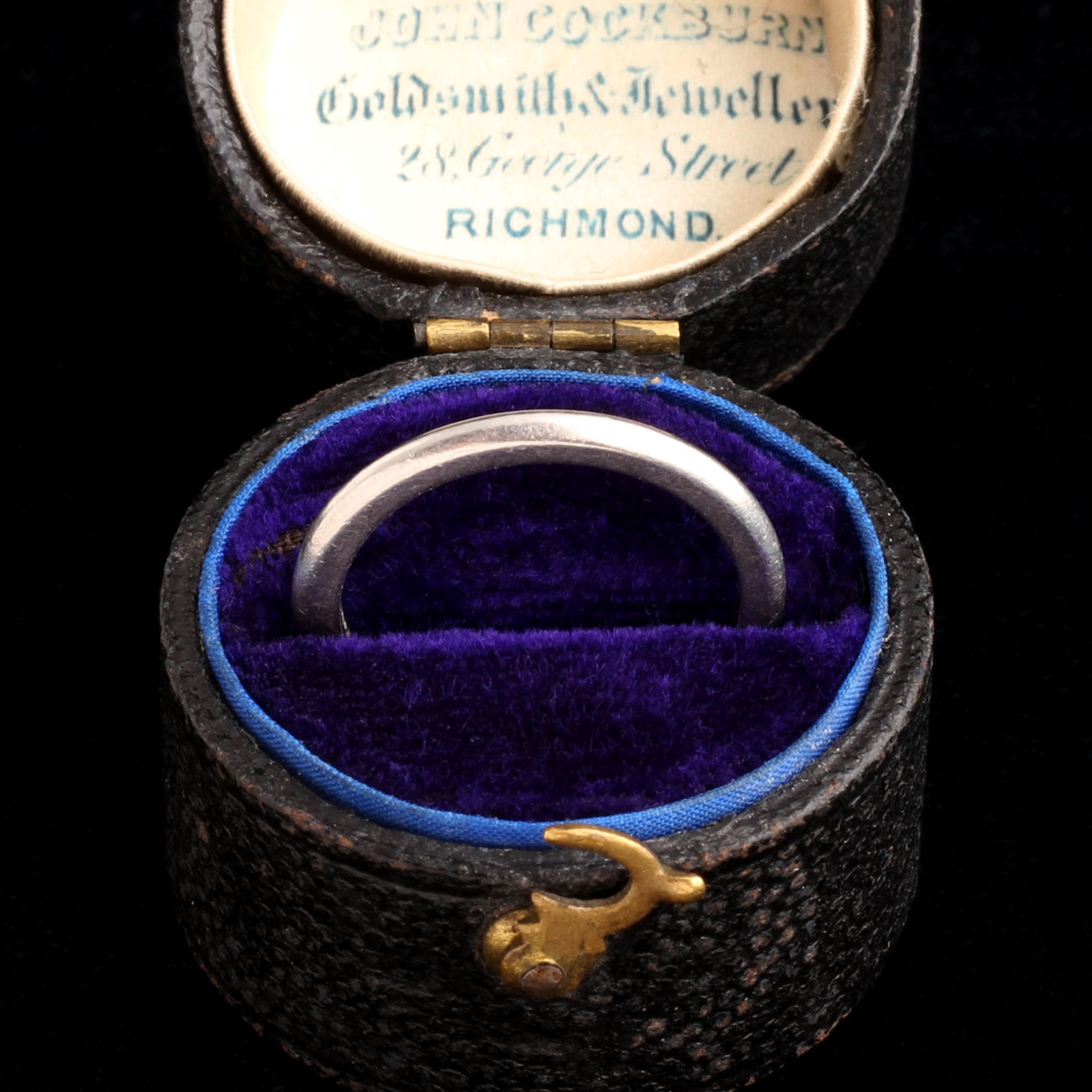 Vintage Platinum High Dome Half Round Band Size 5.75