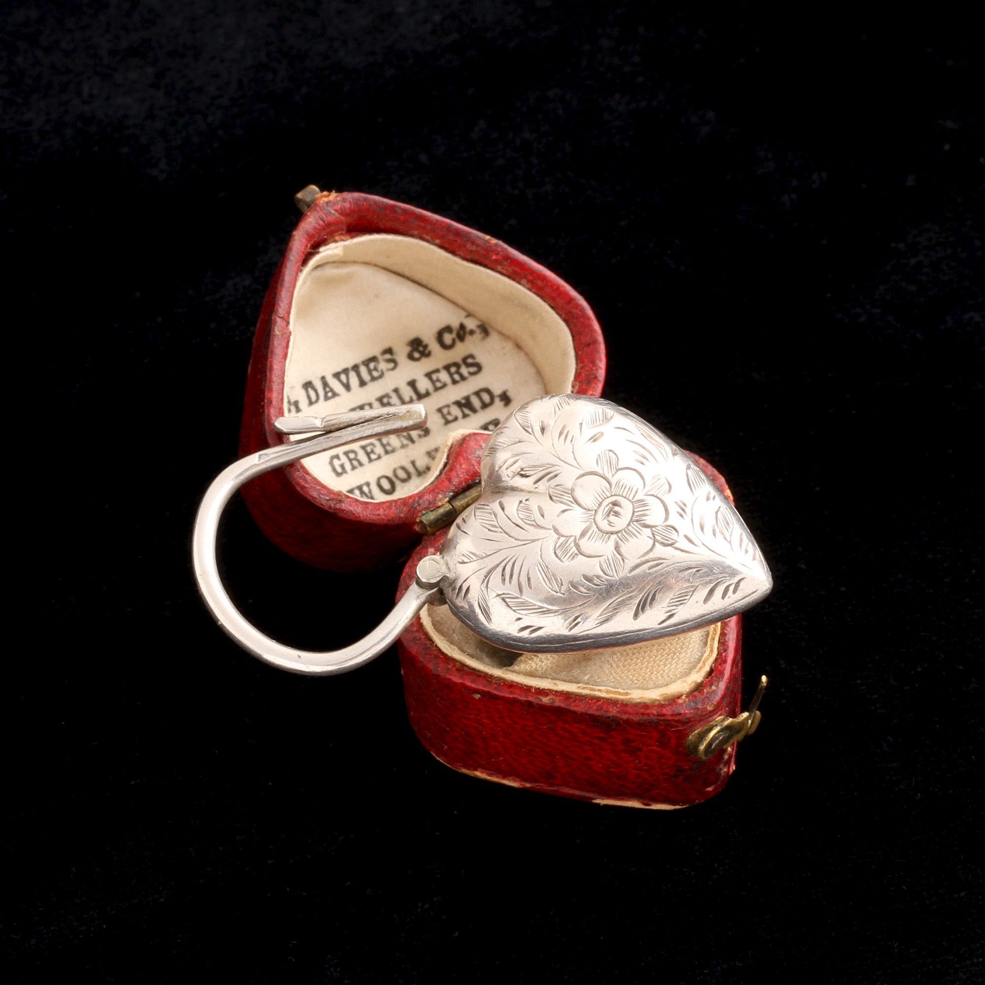 Victorian Engraved Heart Padlock