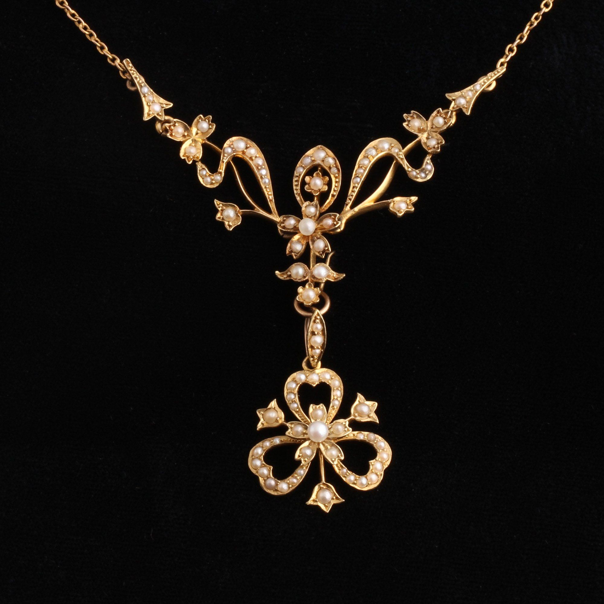 Edwardian Seed Pearl Clover Necklace