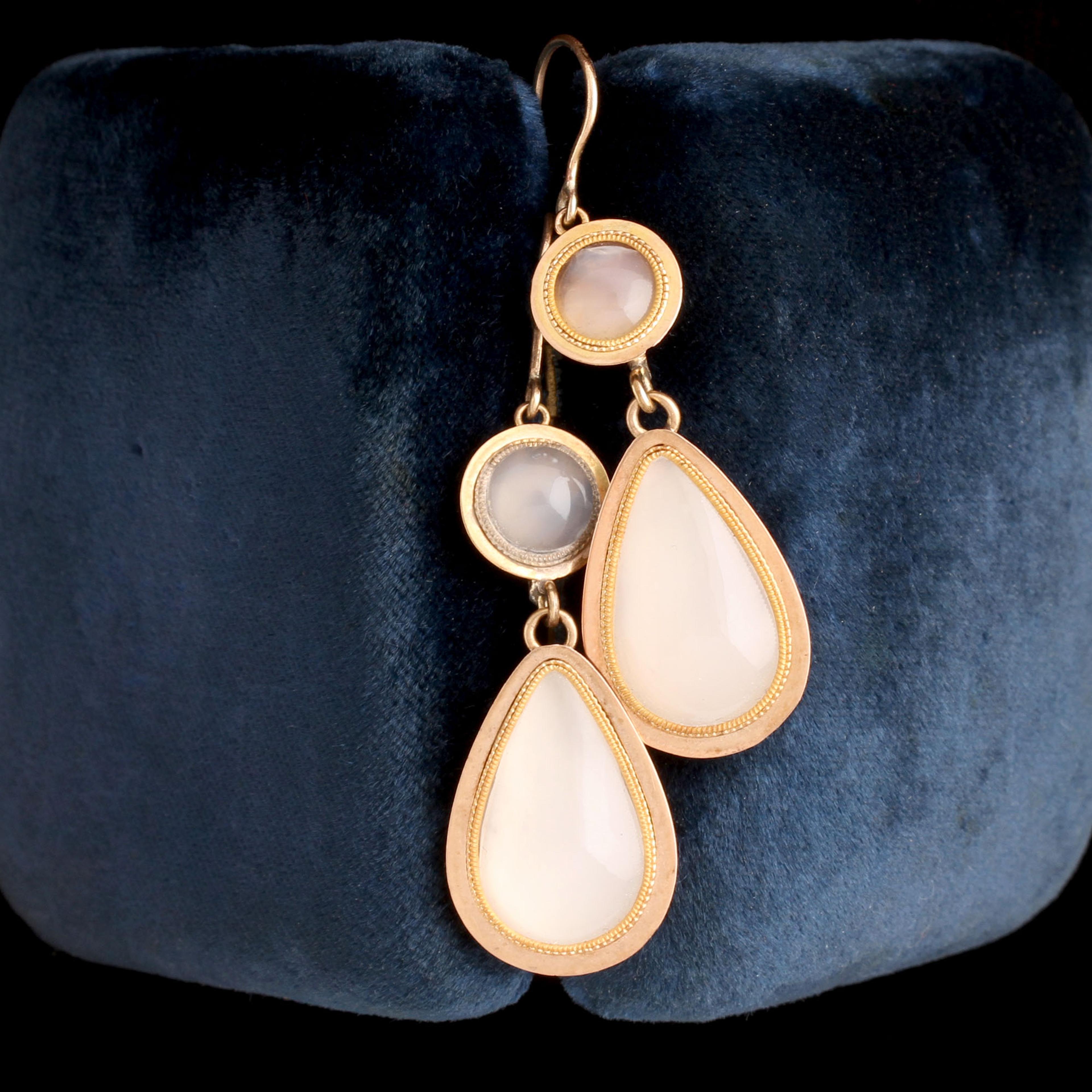 Early 19th Century Dutch Chalcedony Drop Earrings