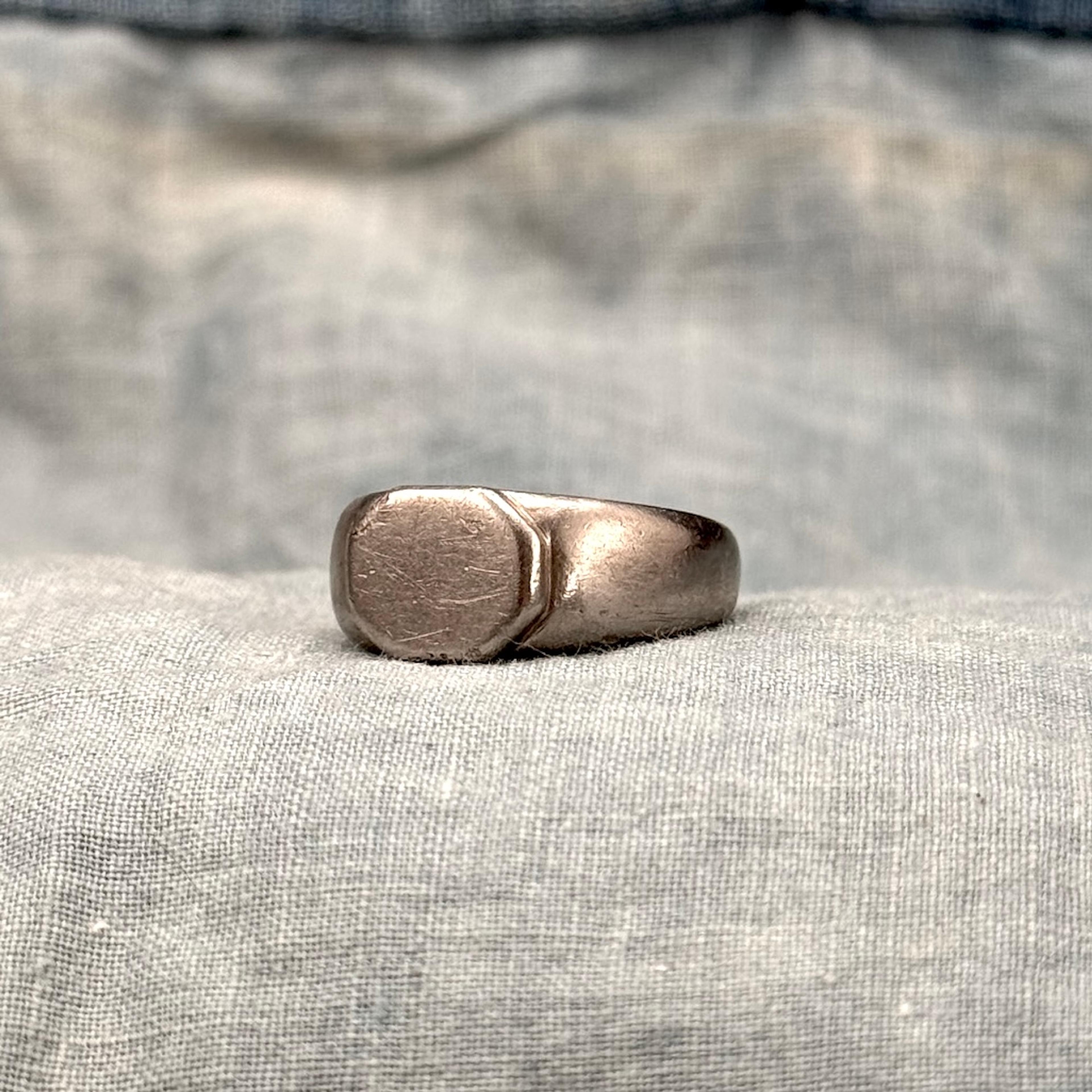 Wartime Ring 22