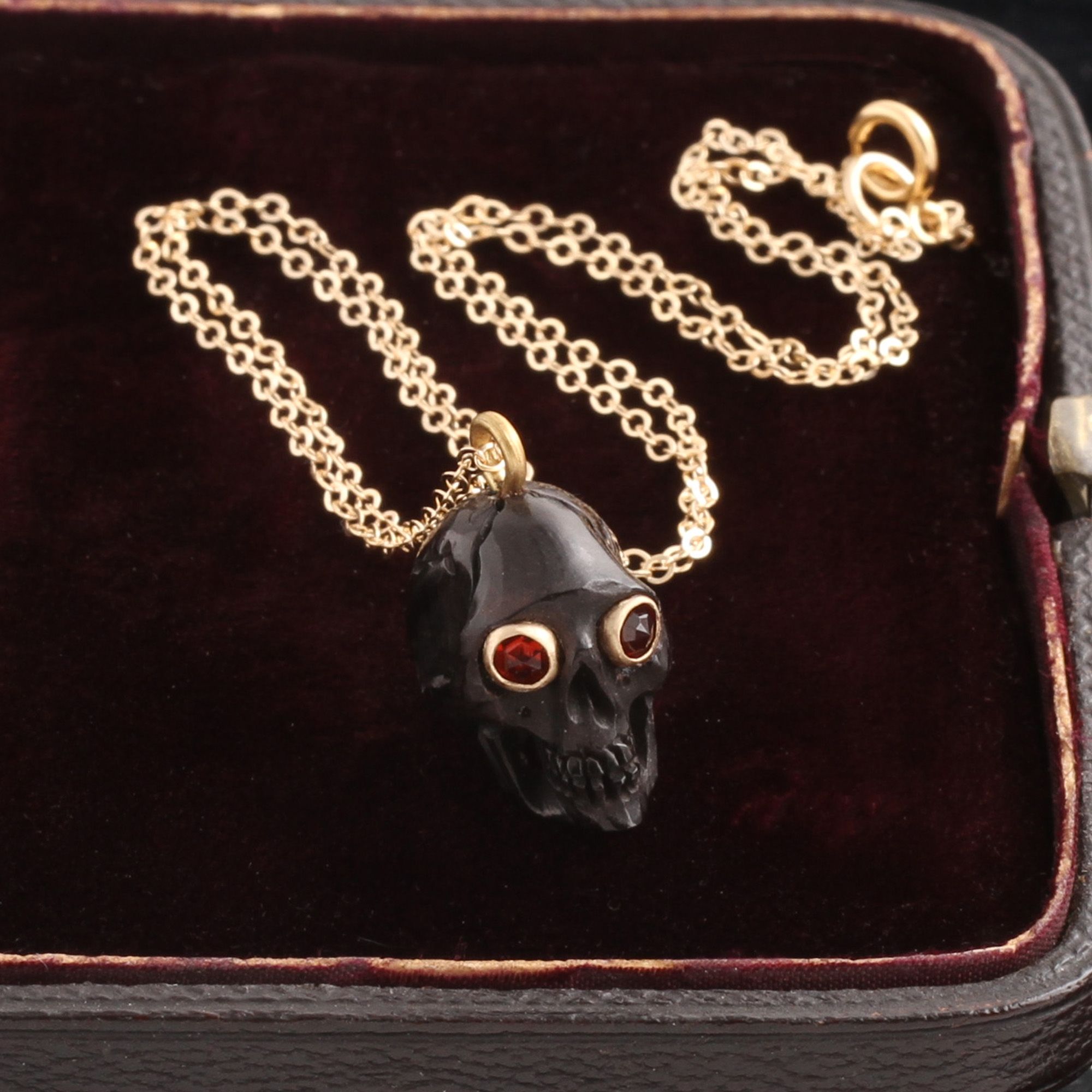 Memento Mori Skull Amulet (Black)