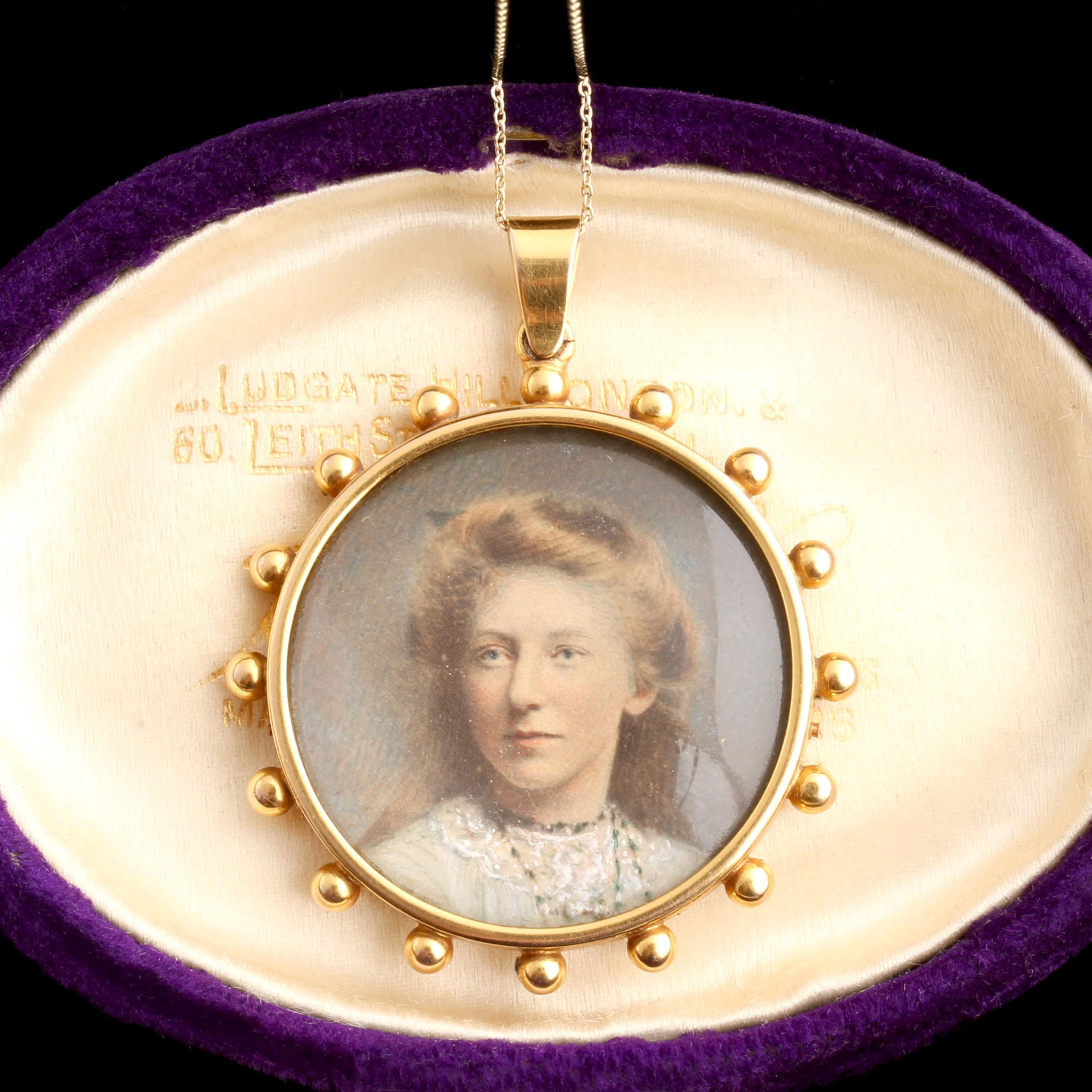 Edwardian Spoked Portrait Locket