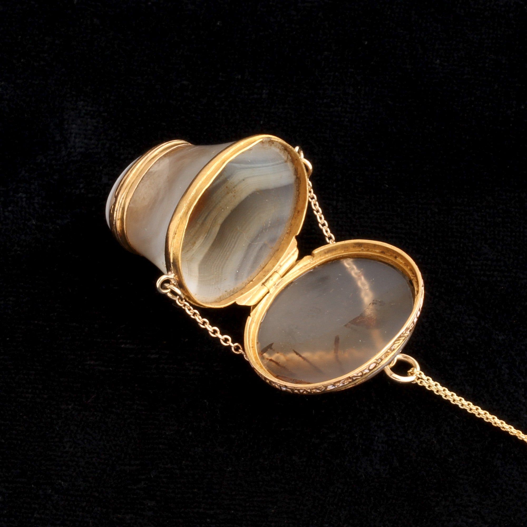18th Century Agate Seal Box