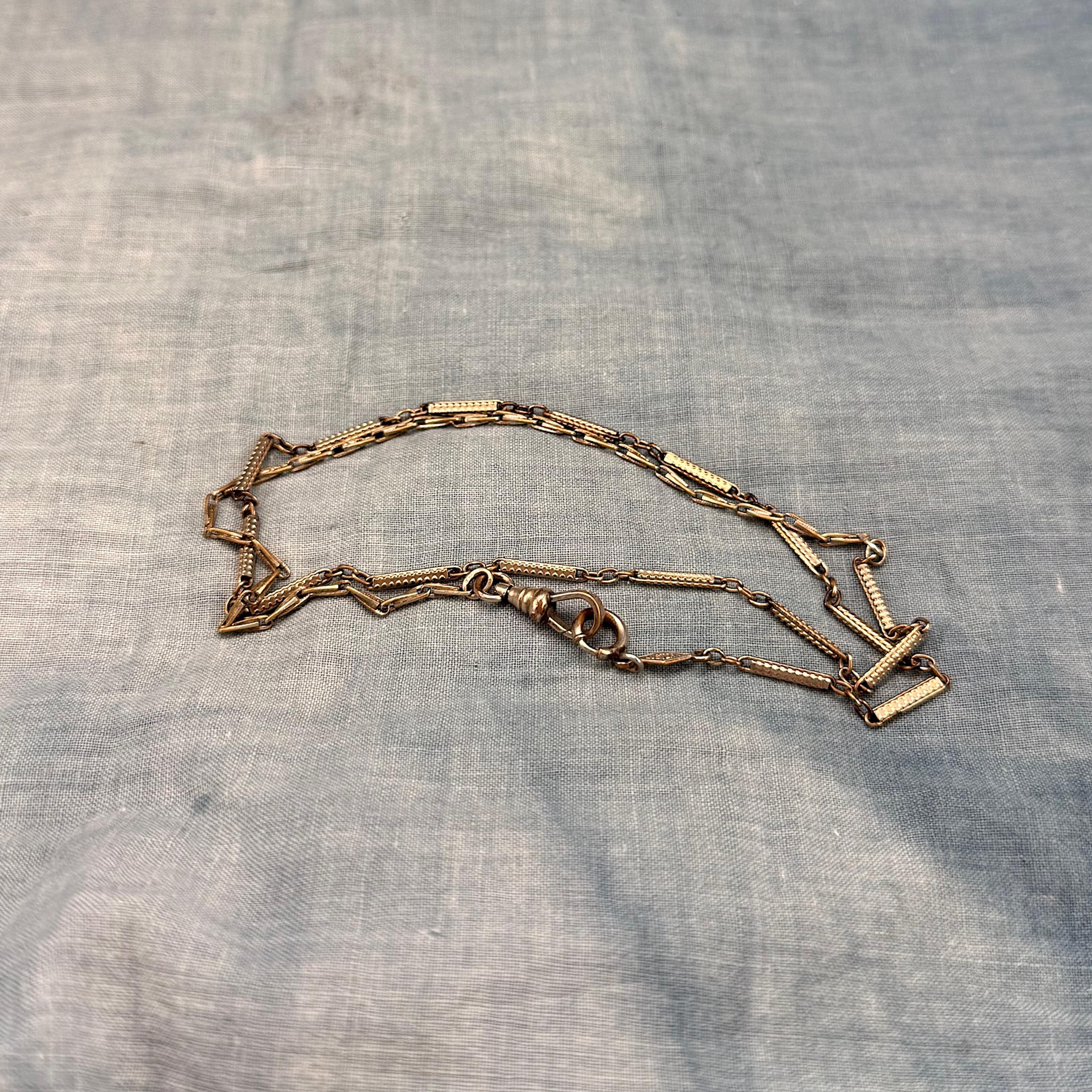 "LISTERN" Silver-colored Deco Chain