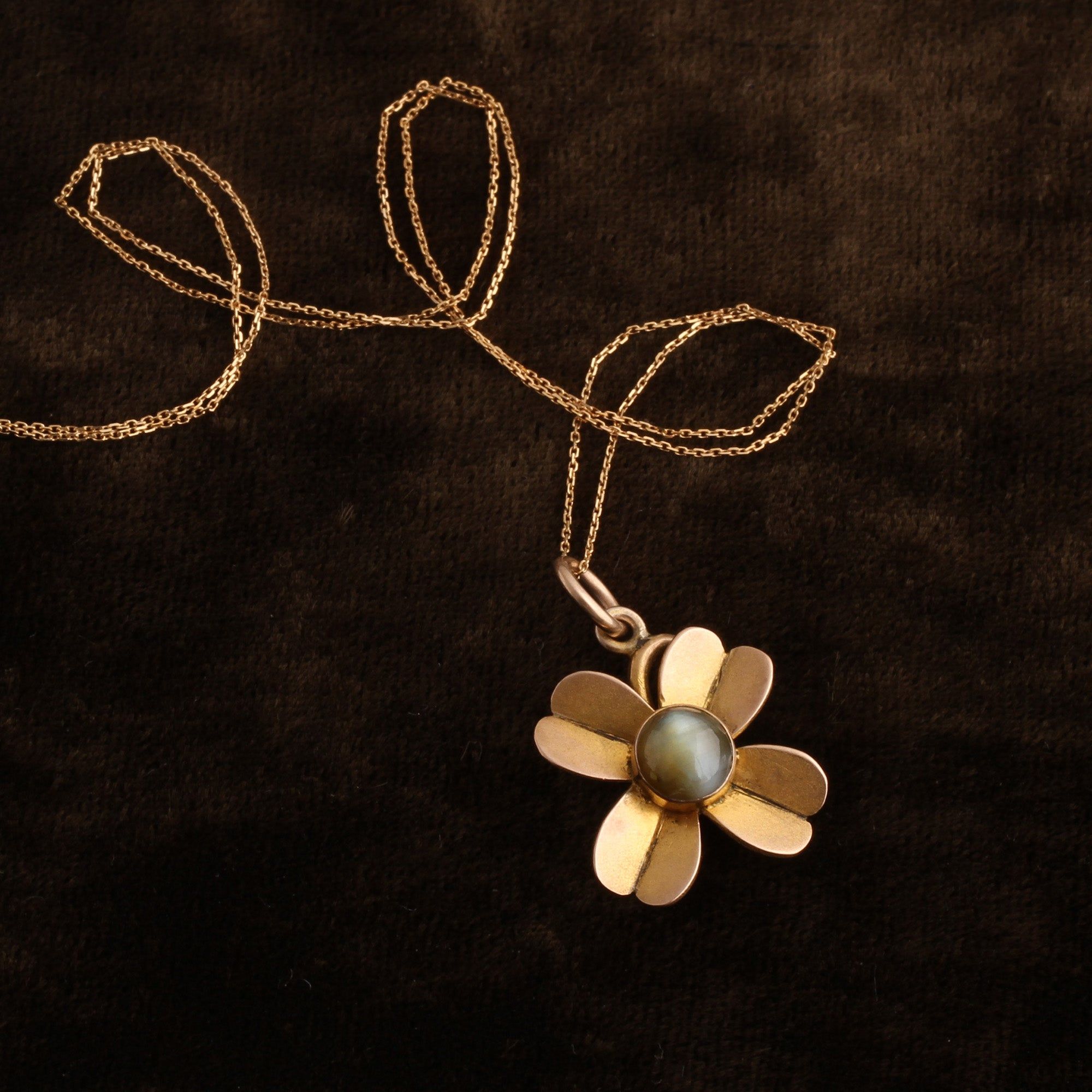 Edwardian Cat's Eye Chrysoberyl Lucky Clover Charm