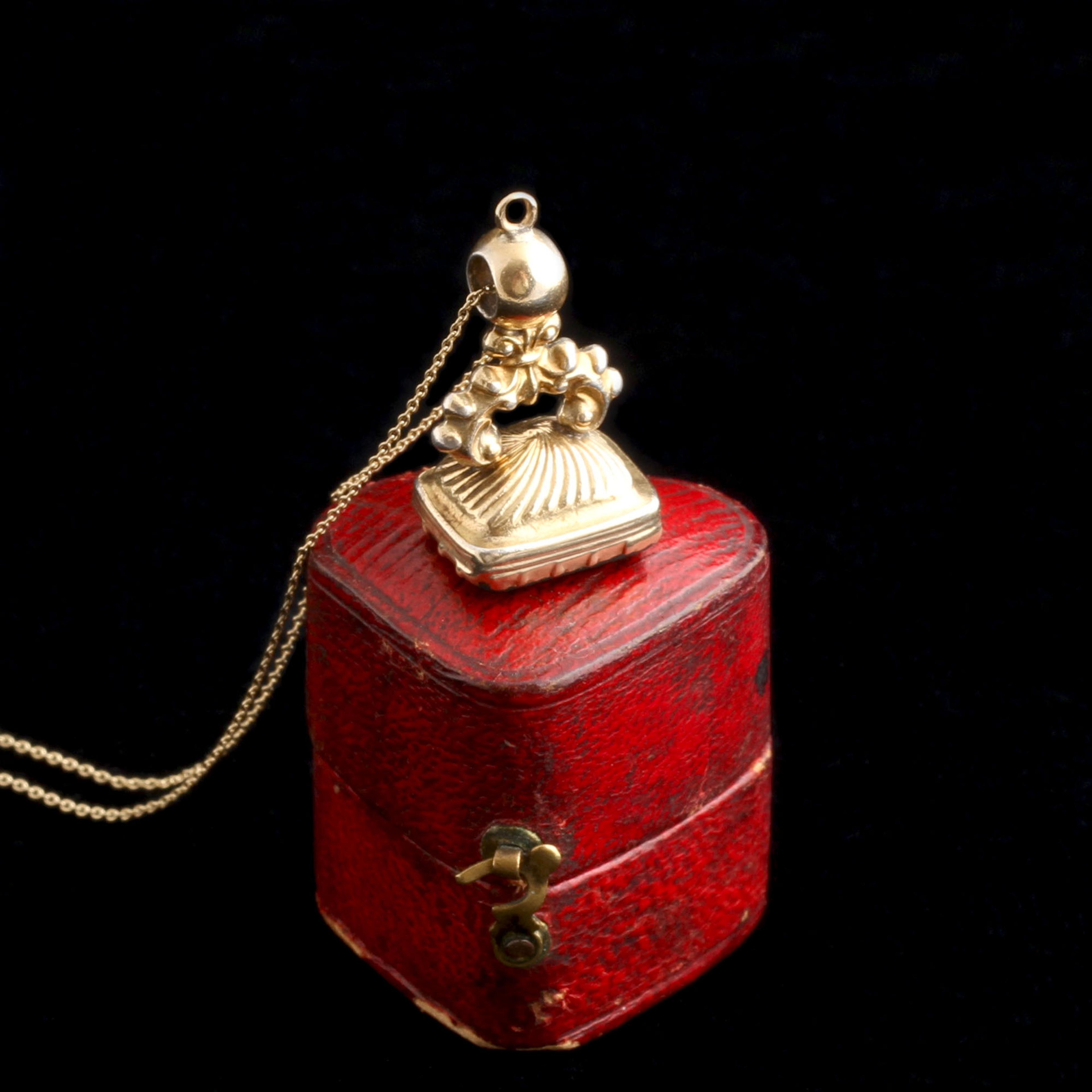 Georgian "Forget Thee? No!" Tassie Seal Necklace