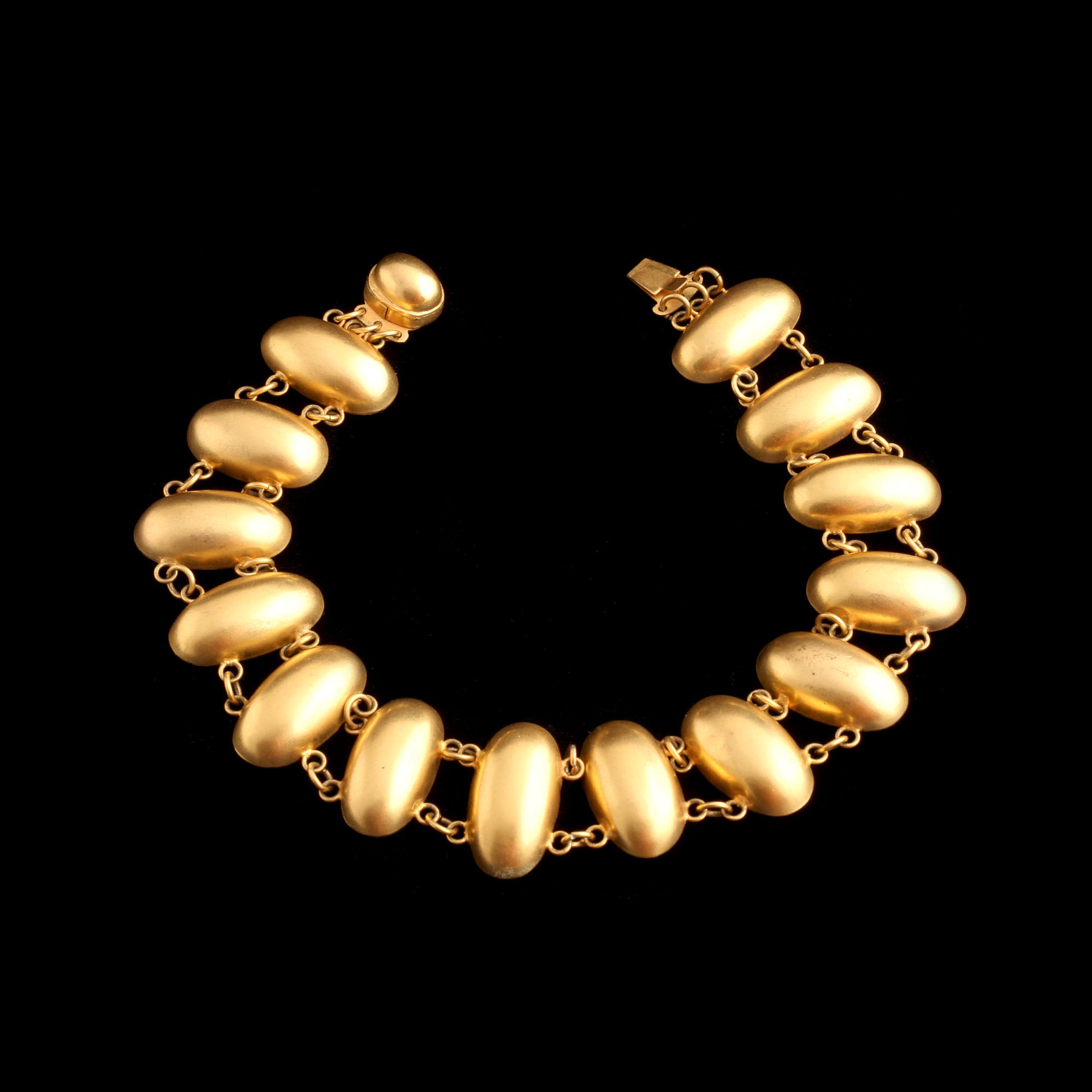 Victorian Oval Dome Pinchbeck Collar