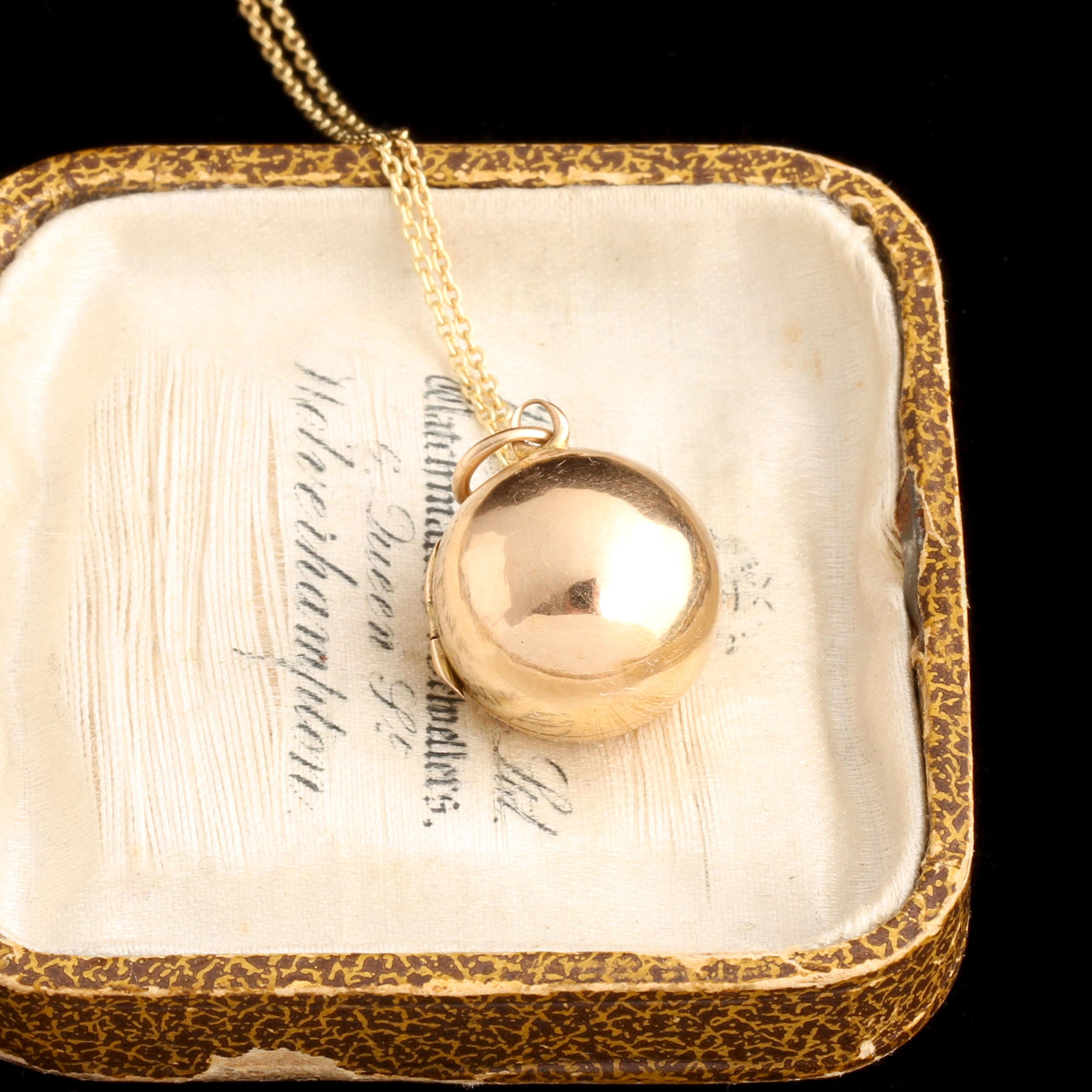 Victorian Gold Orb Locket