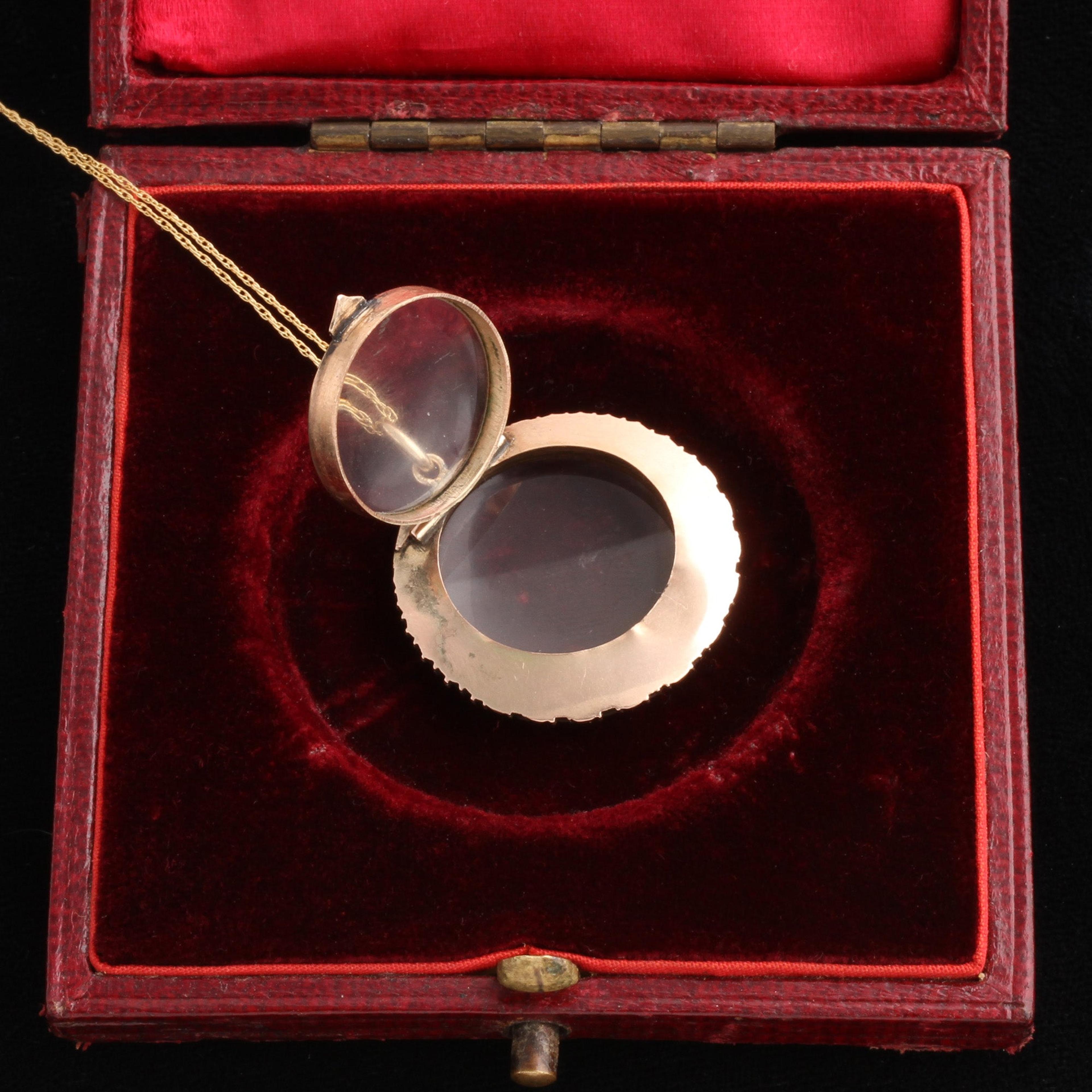 Back Detail of Georgian Pearl Locket