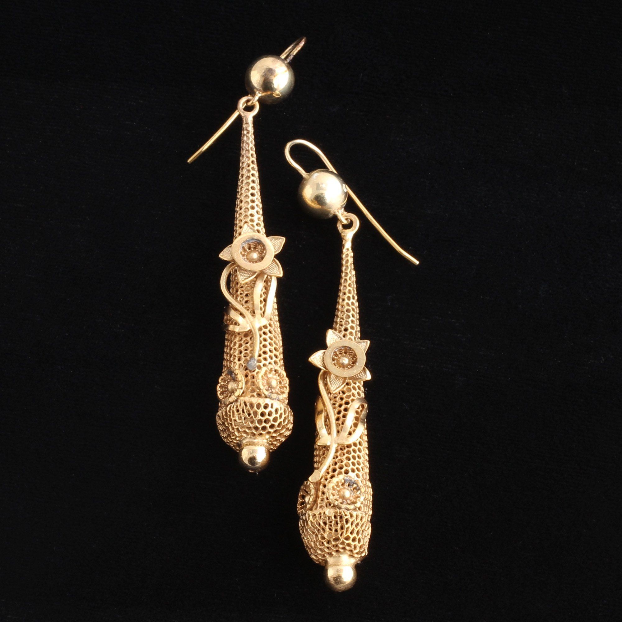 Early Victorian Daffodil Torpedo Earrings