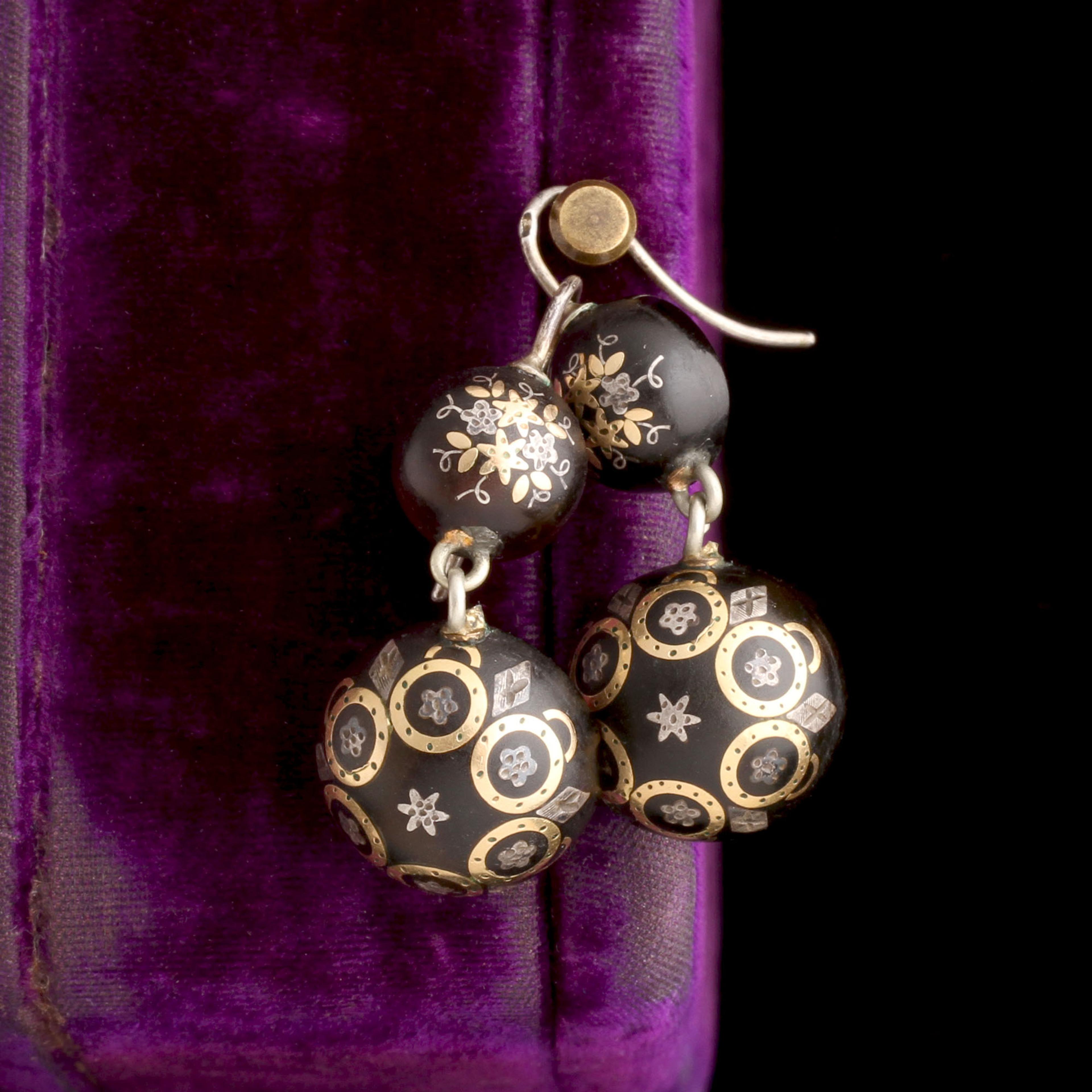 Victorian Flowers & Stars Pique Earrings