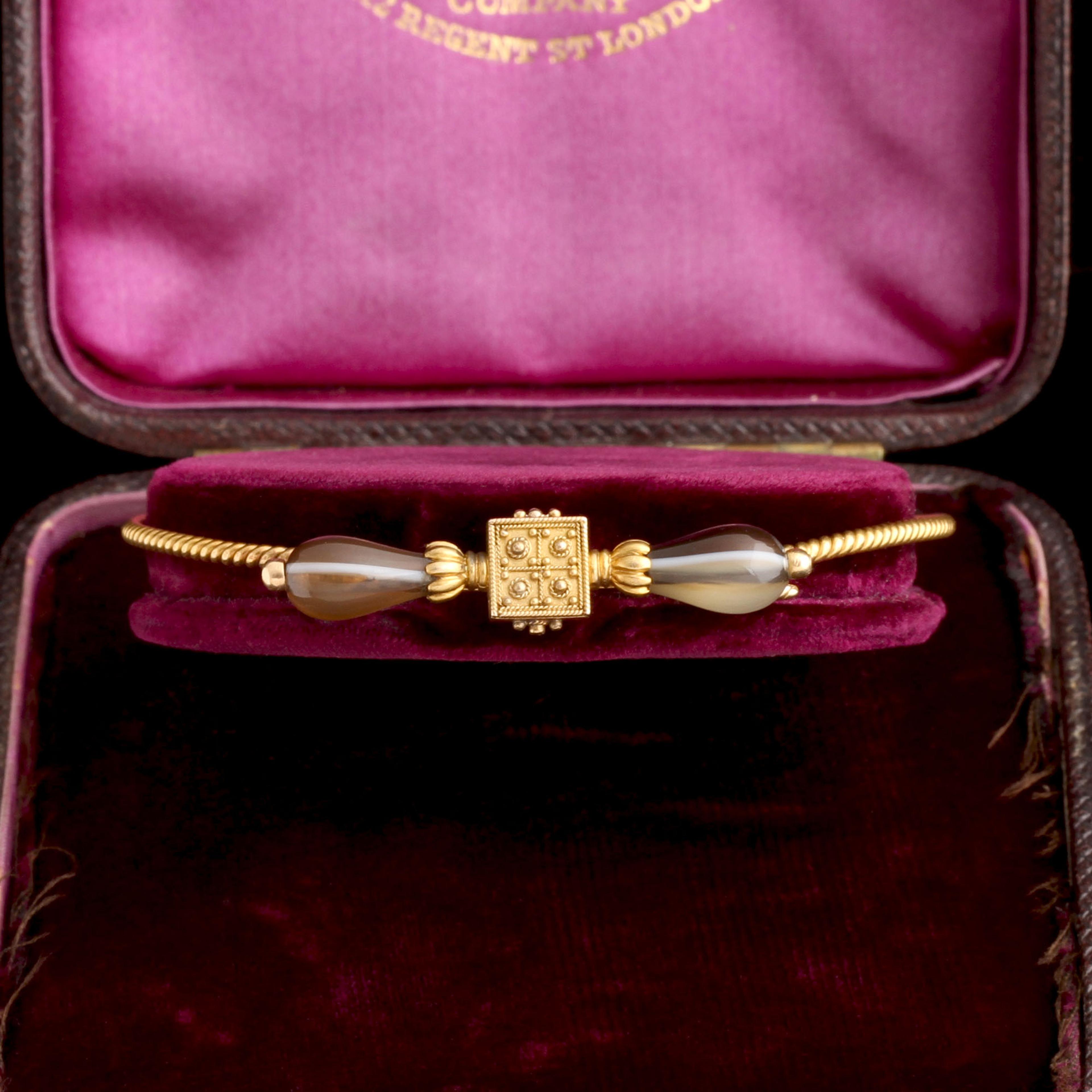 Archaeological Revival Banded Agate Bow Bracelet