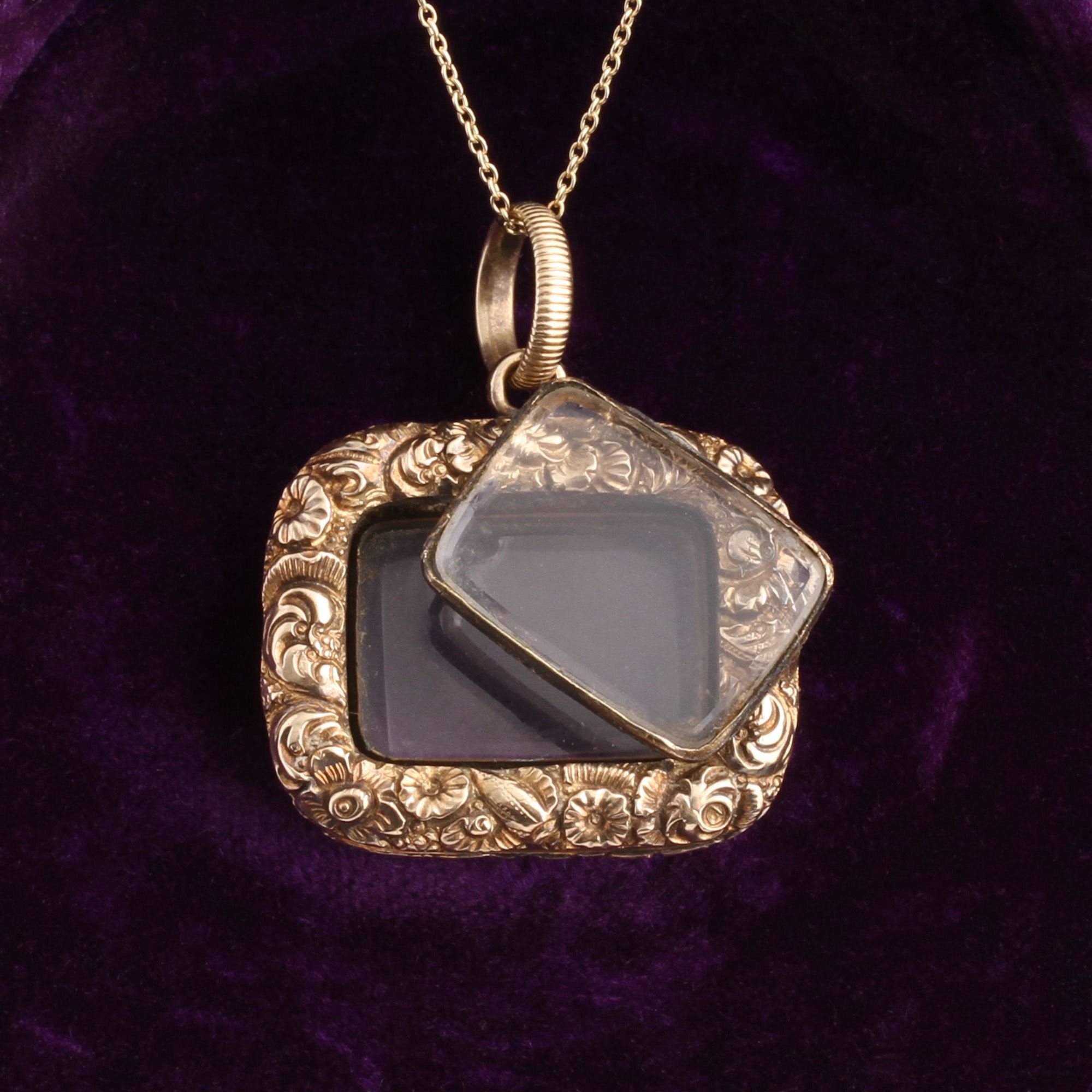Georgian Foliate Frame Locket