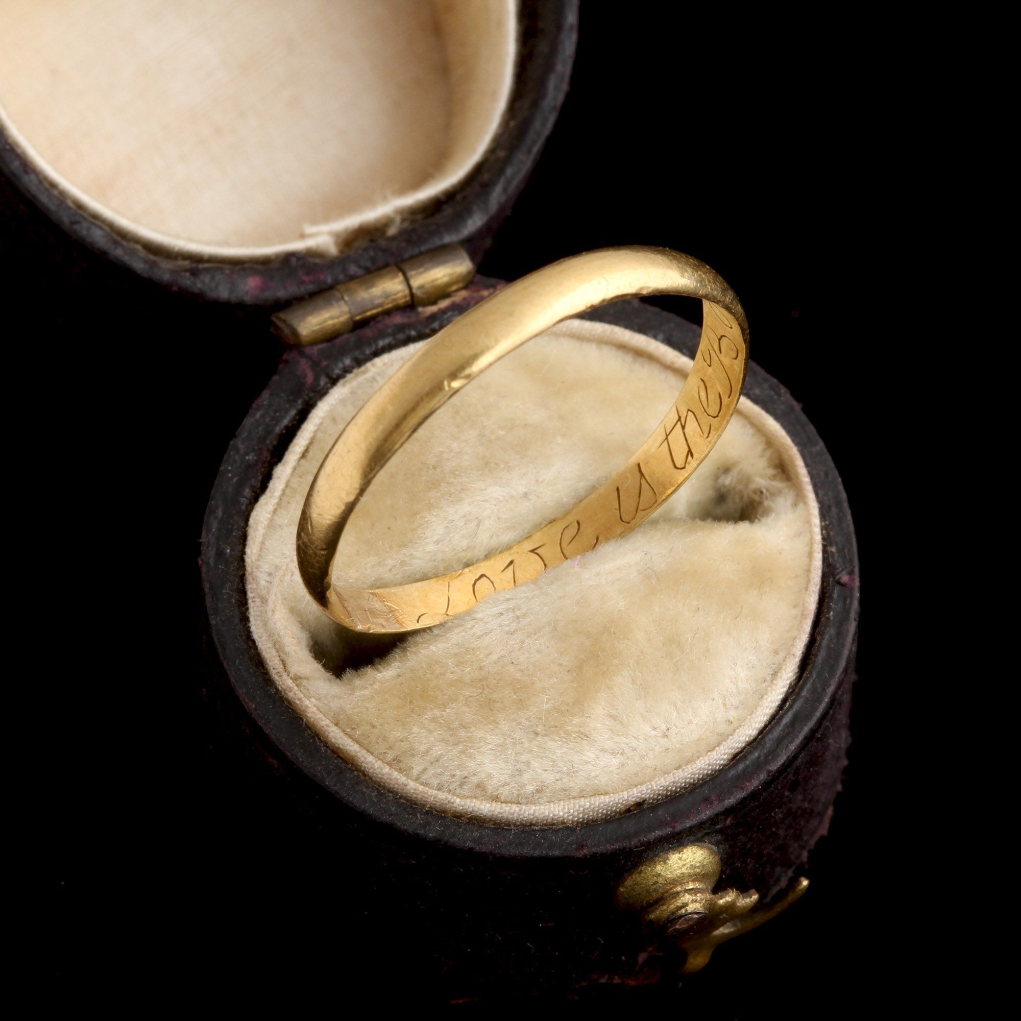 Early 18th Century "Love is the Bond of Peace"Gold Posy Ring