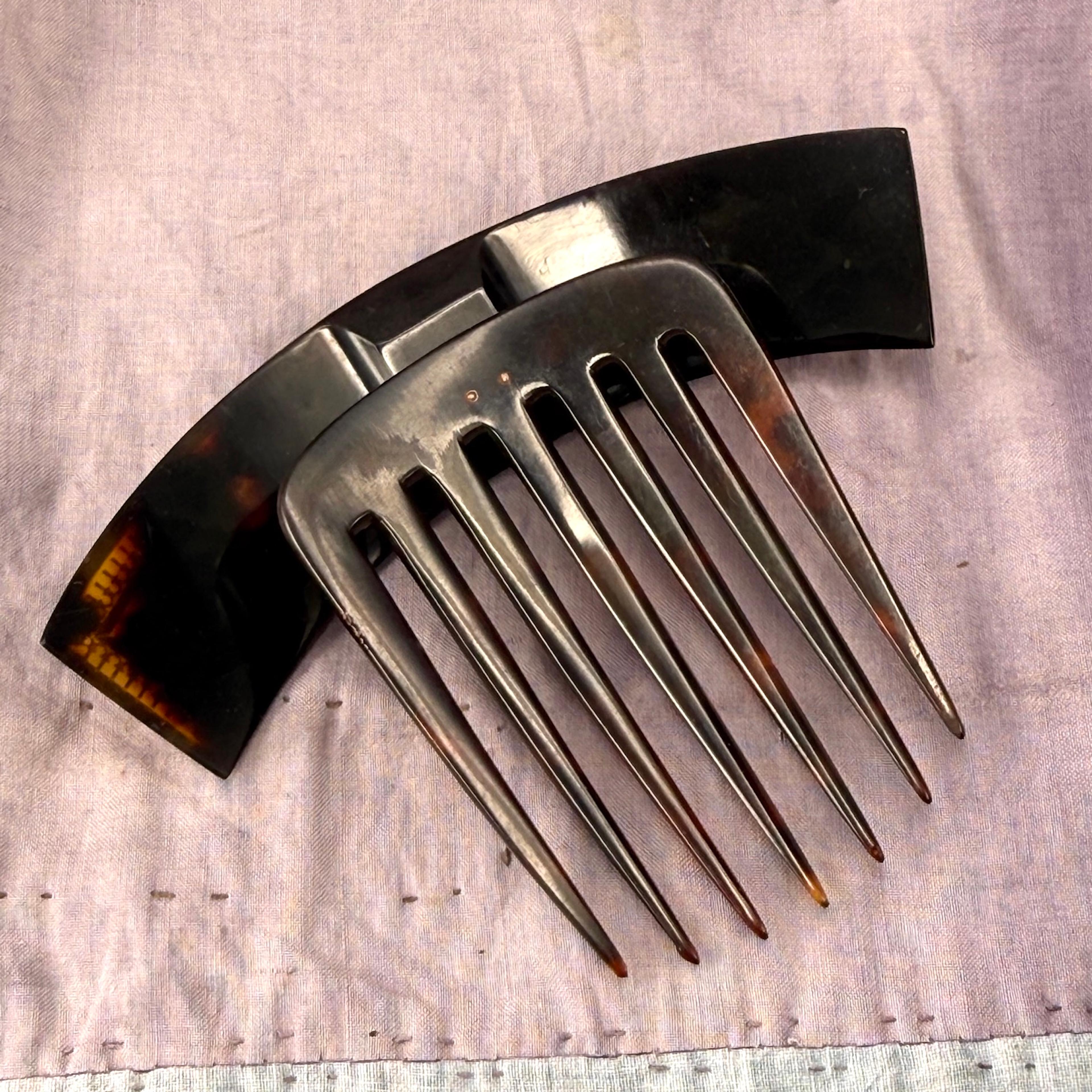 Tortoise Pique Hair Comb