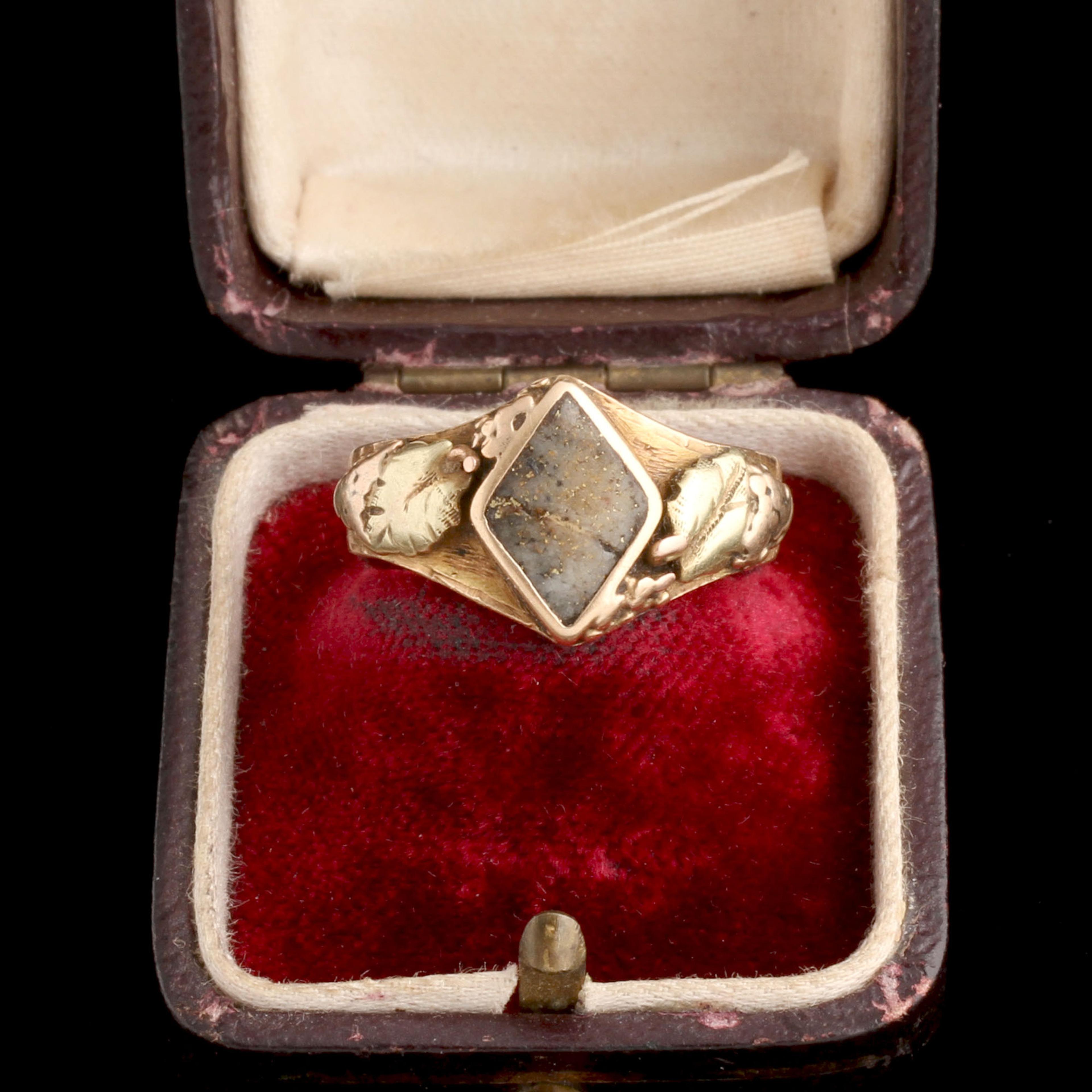 Late 19th Century Gold in Quartz Grapes & Leaves Ring