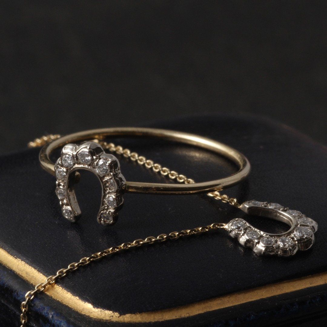 Horseshoe Ring