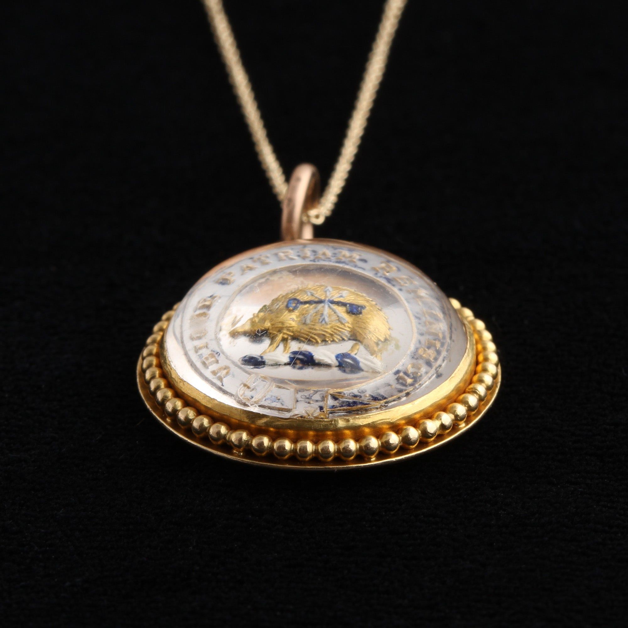 Essex Crystal "Ubique Patriam Reminisci" Pendant