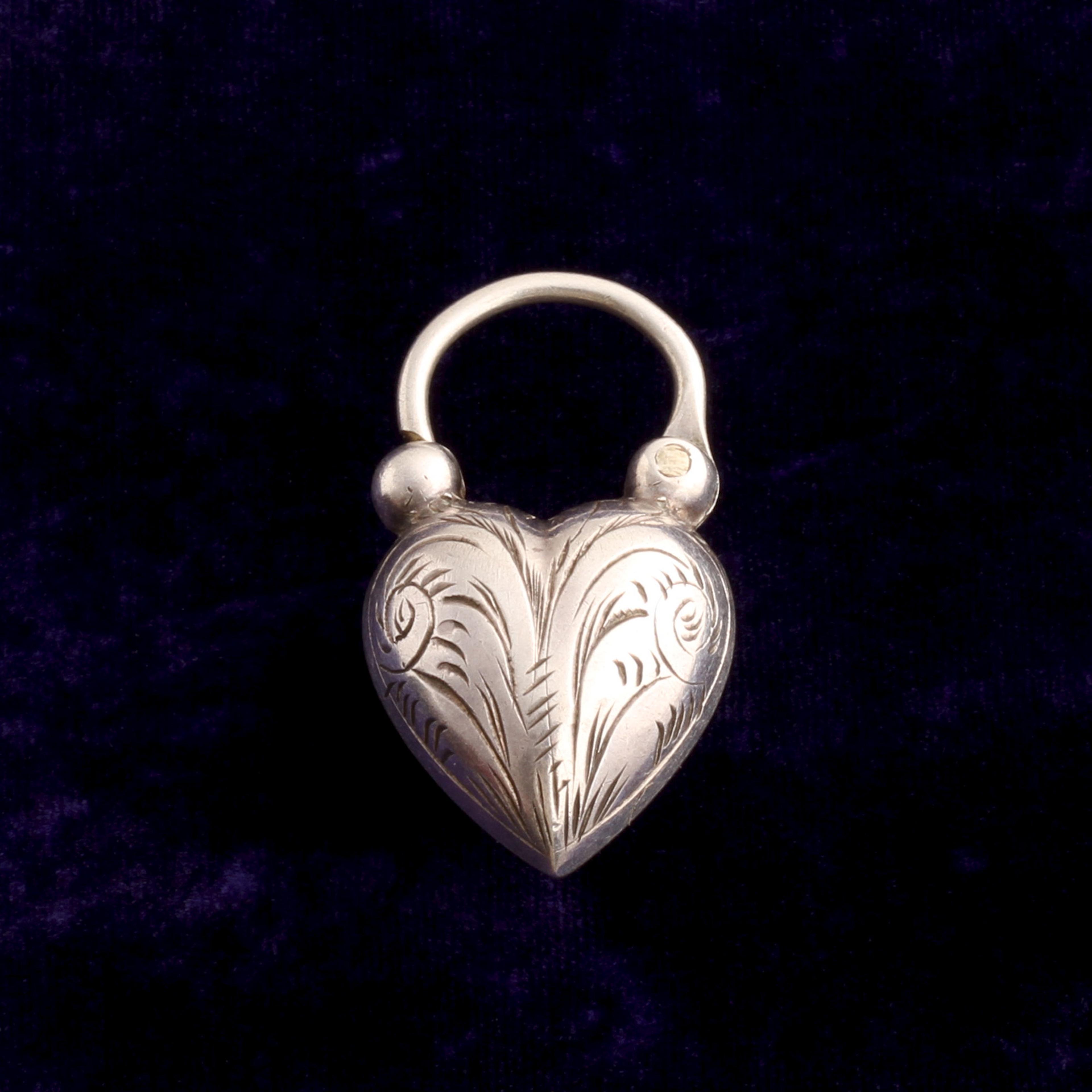 Victorian Puffy Heart Padlock