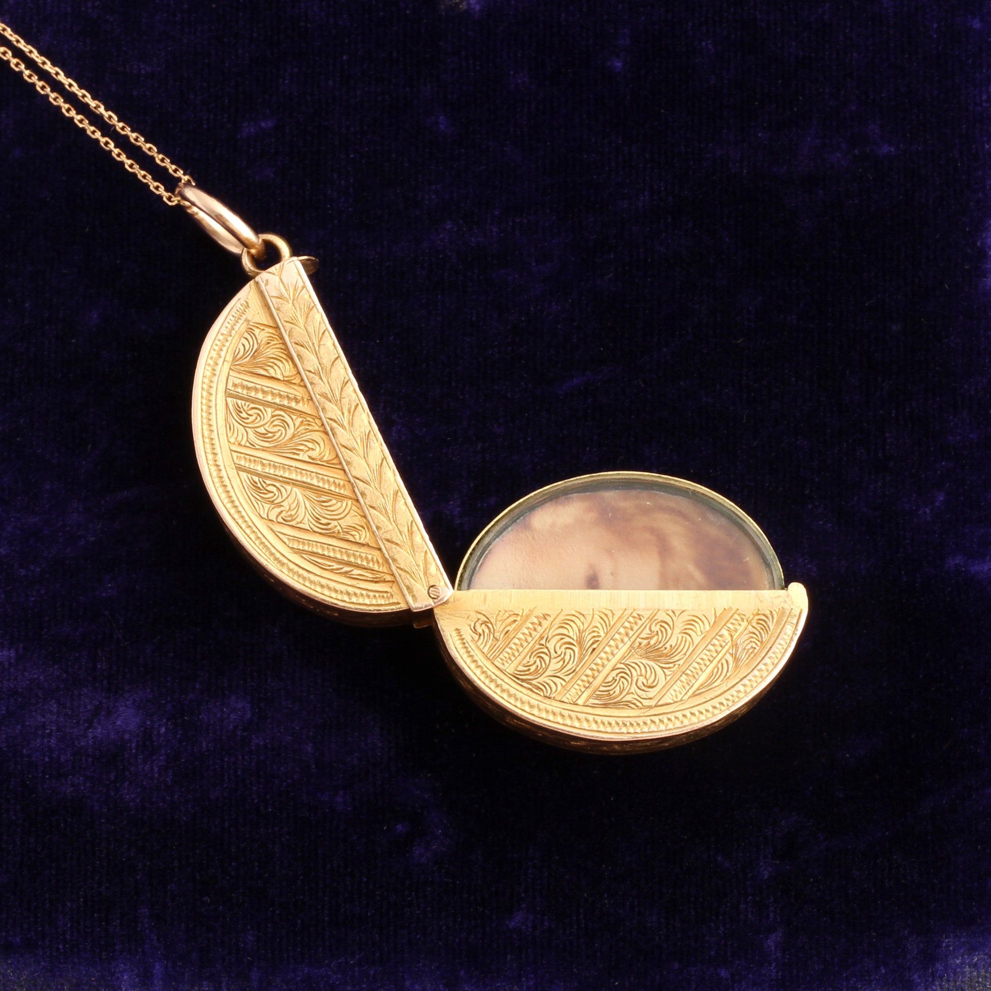 Edwardian Gold Novelty Locket