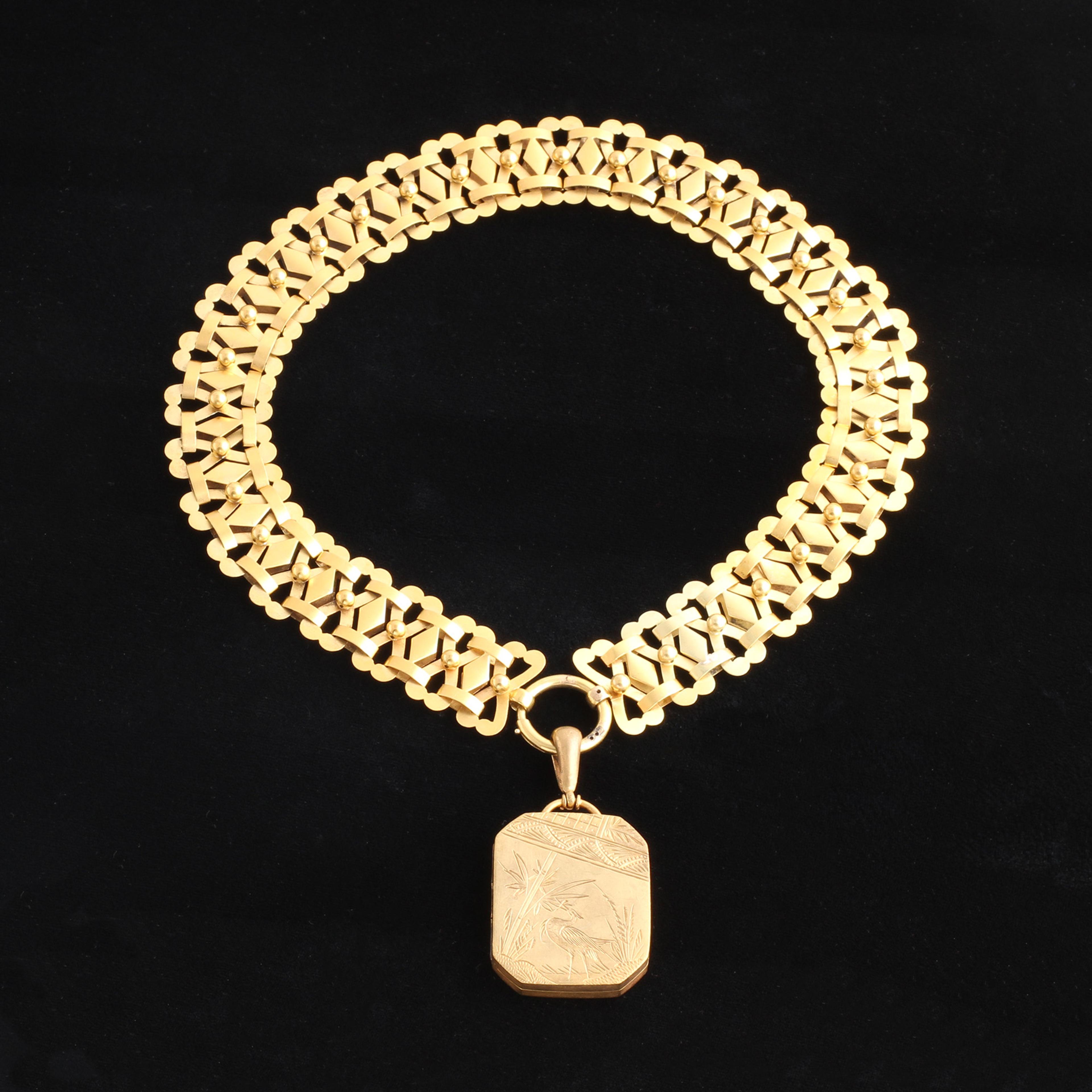 Aesthetic Movement Collar with Locket