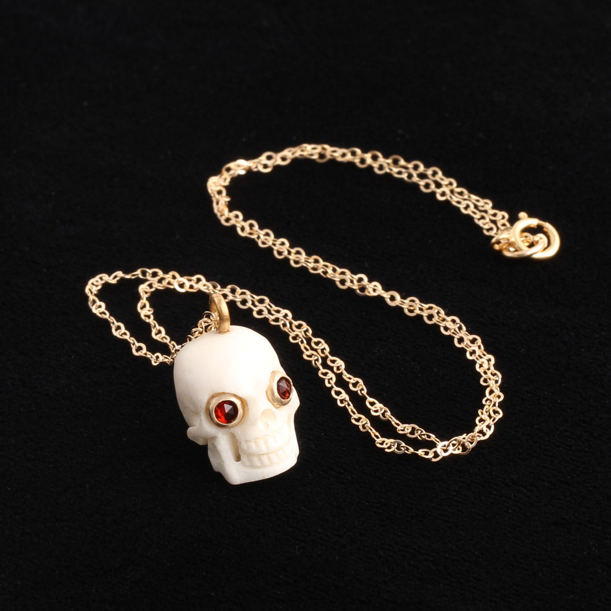 Memento Mori Skull Amulet (White)
