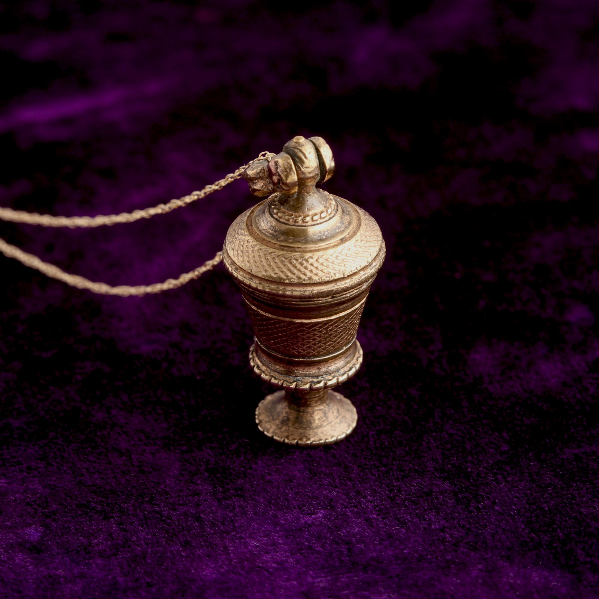 Victorian Metal Urn Necklace