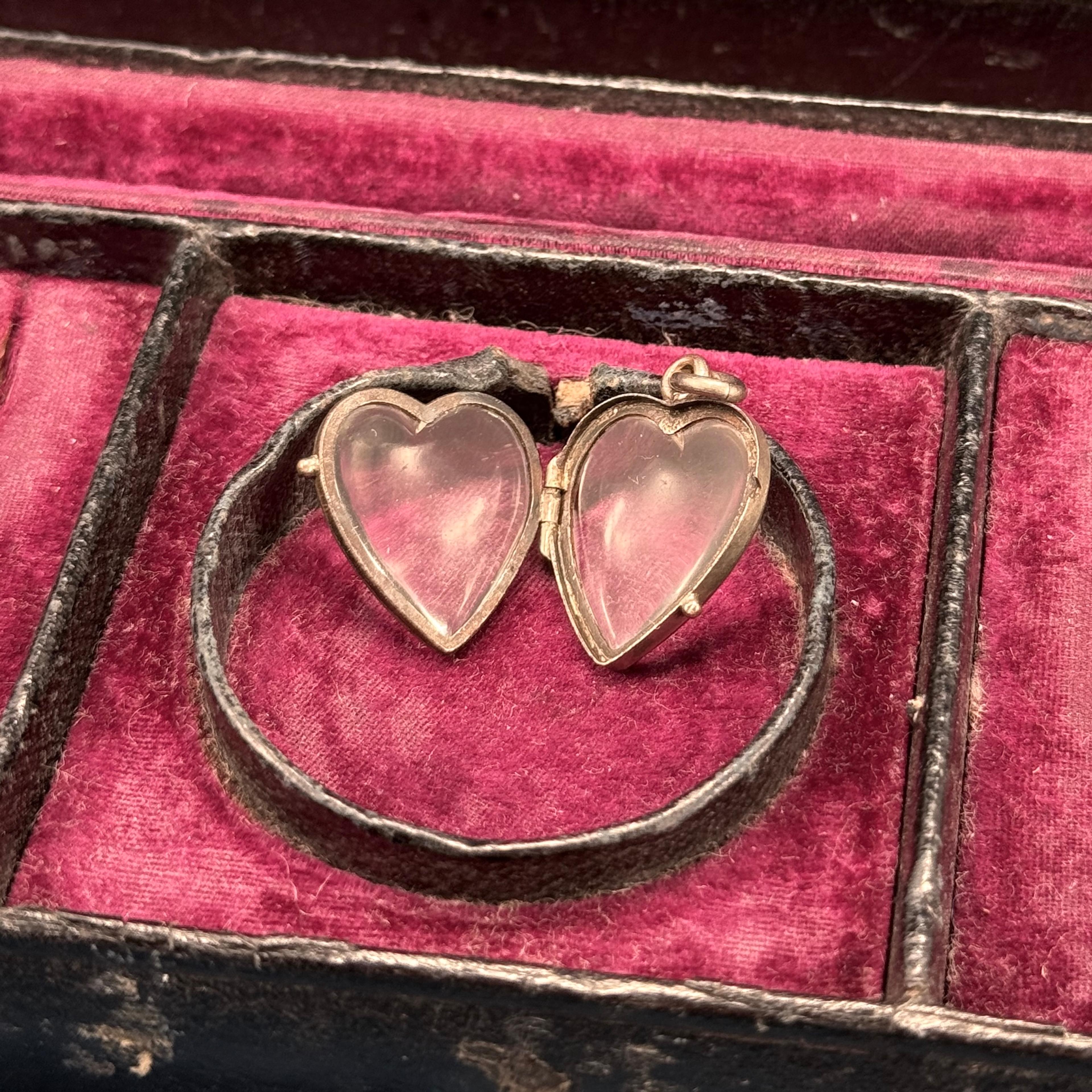 Heart Locket (Glass)