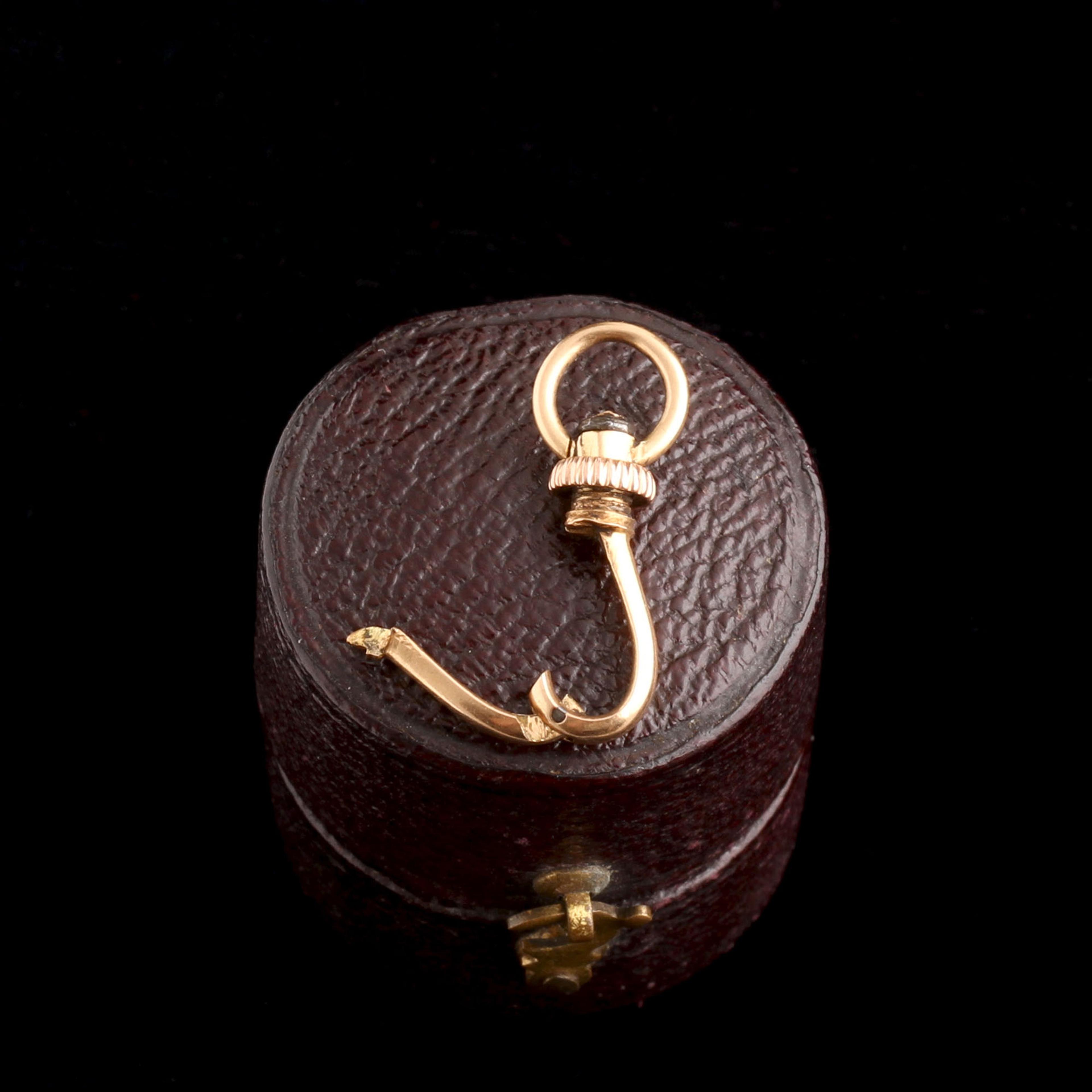 Victorian Twist Lock Dog Clip
