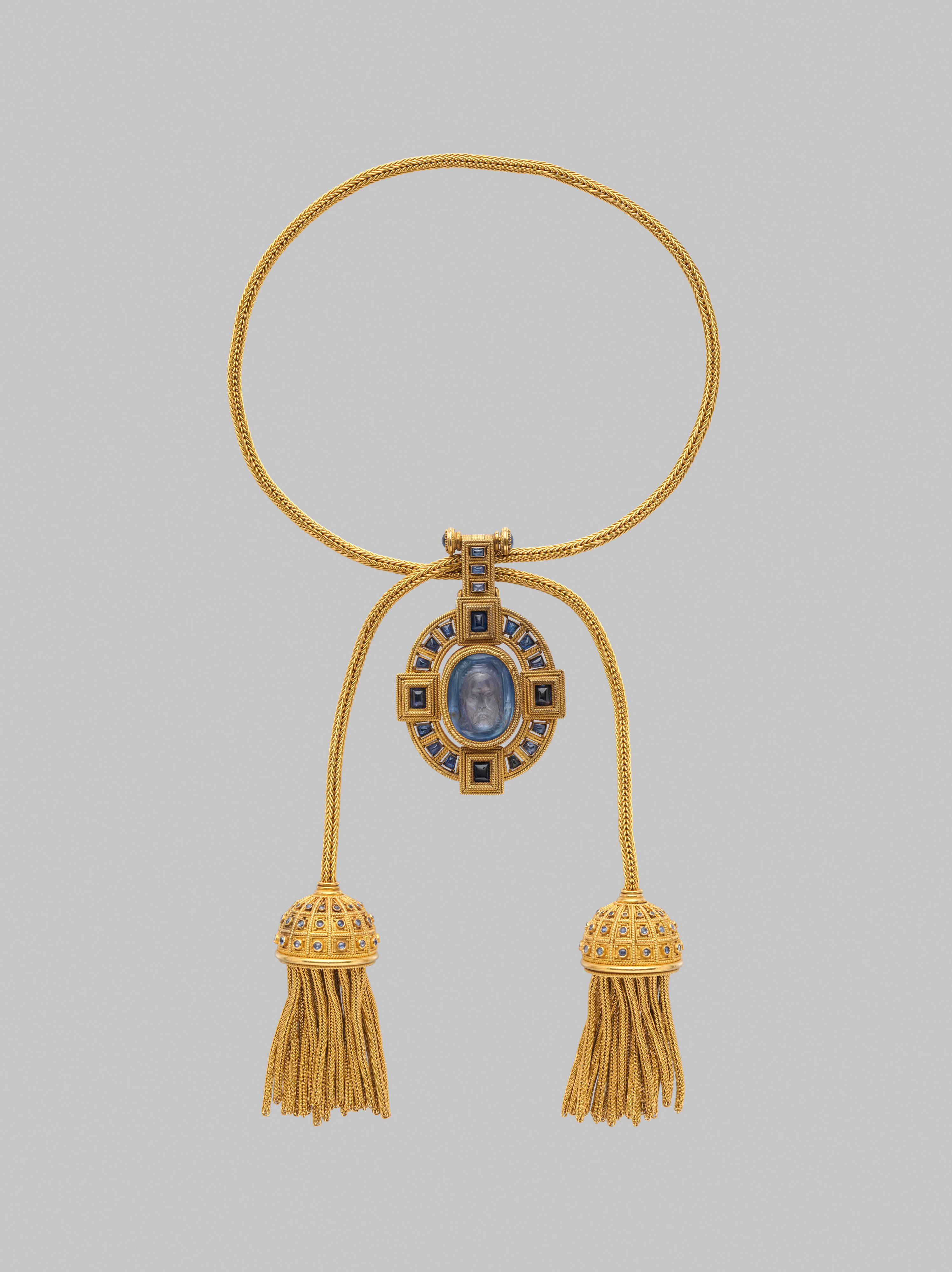 Necklace with cameo of Veronica’s Vail, c. 1870 by Castellani in the collection of the Metropolitan Museum of Art. 