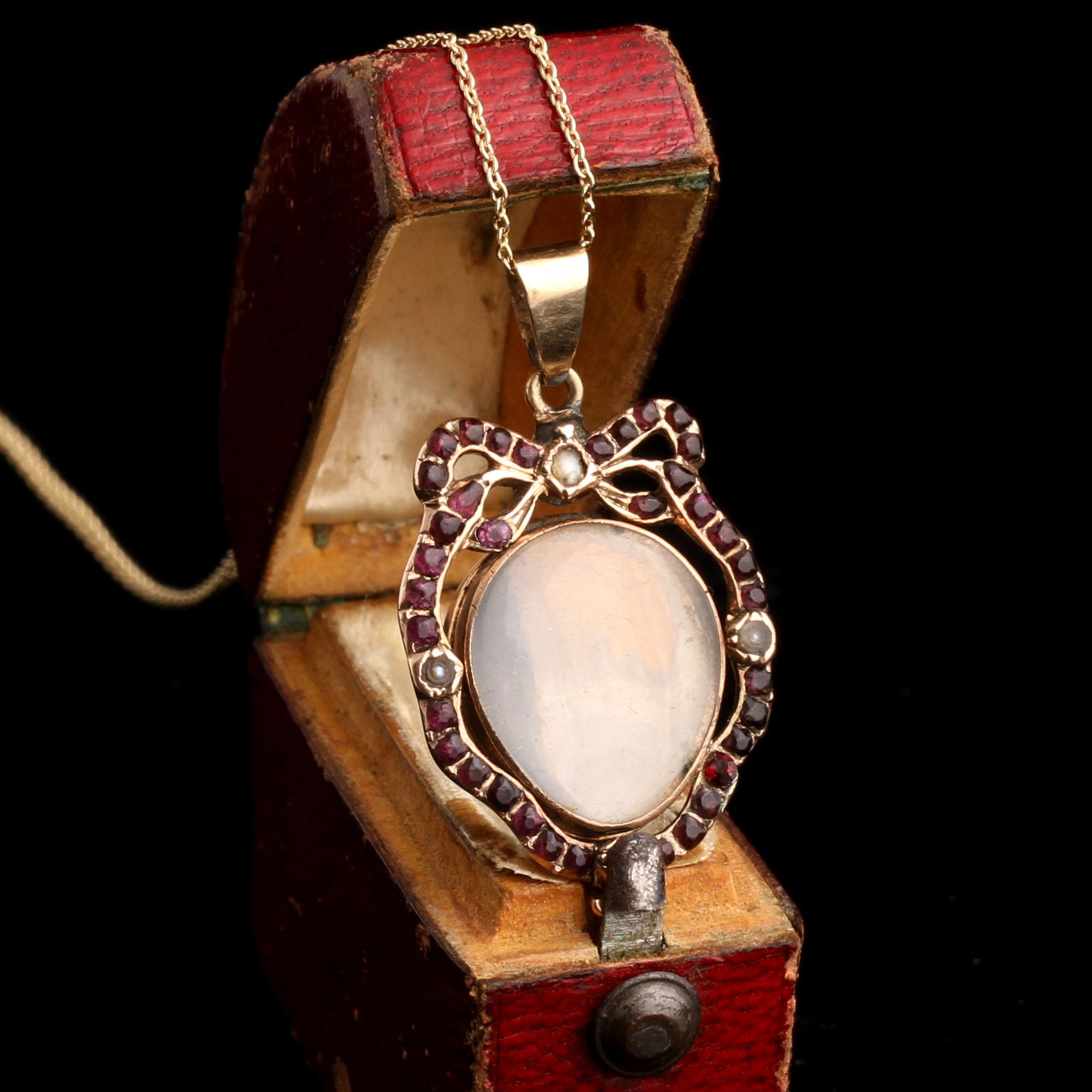 Georgian Garnet & Pearl Heart Locket