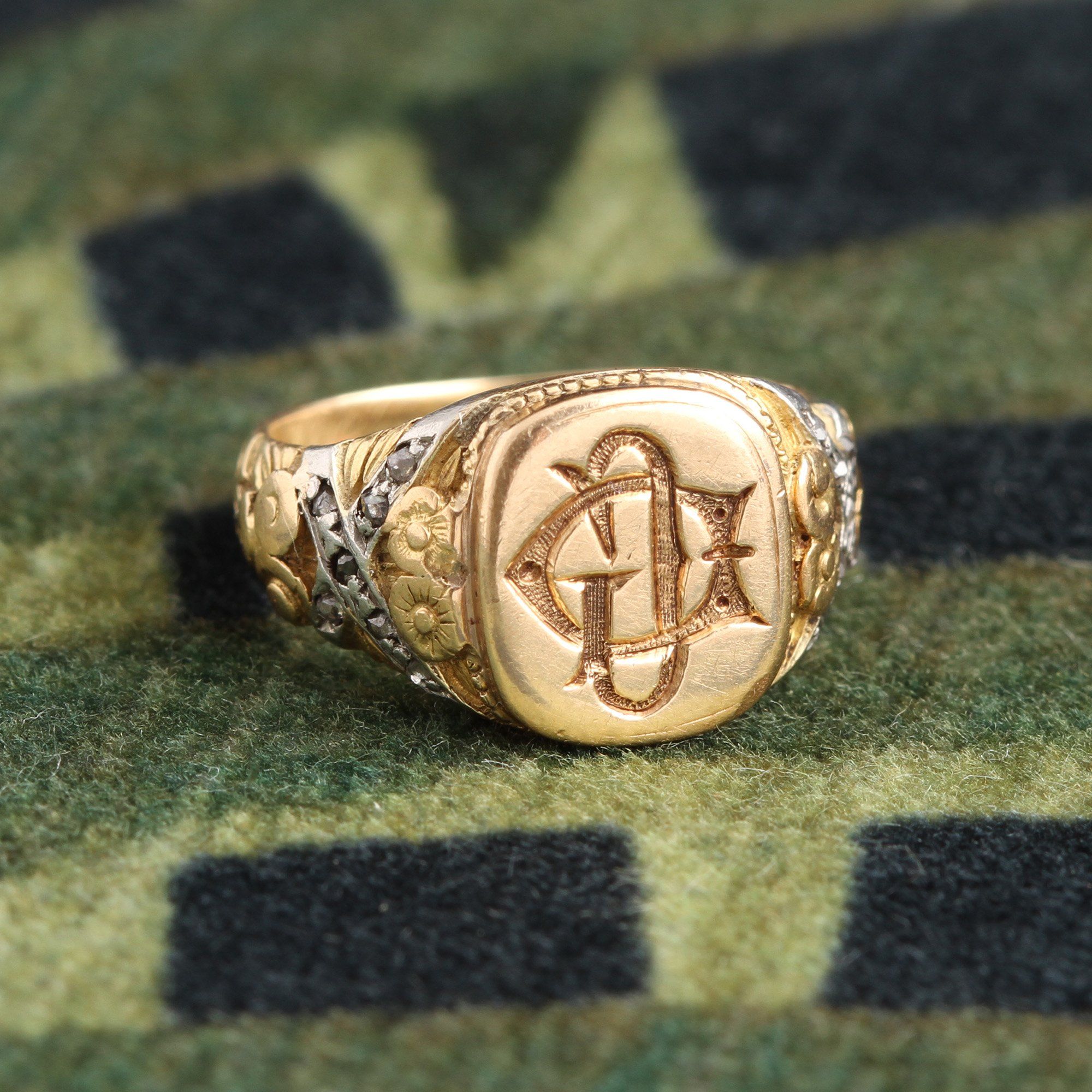 1920s "DG" Signet Ring