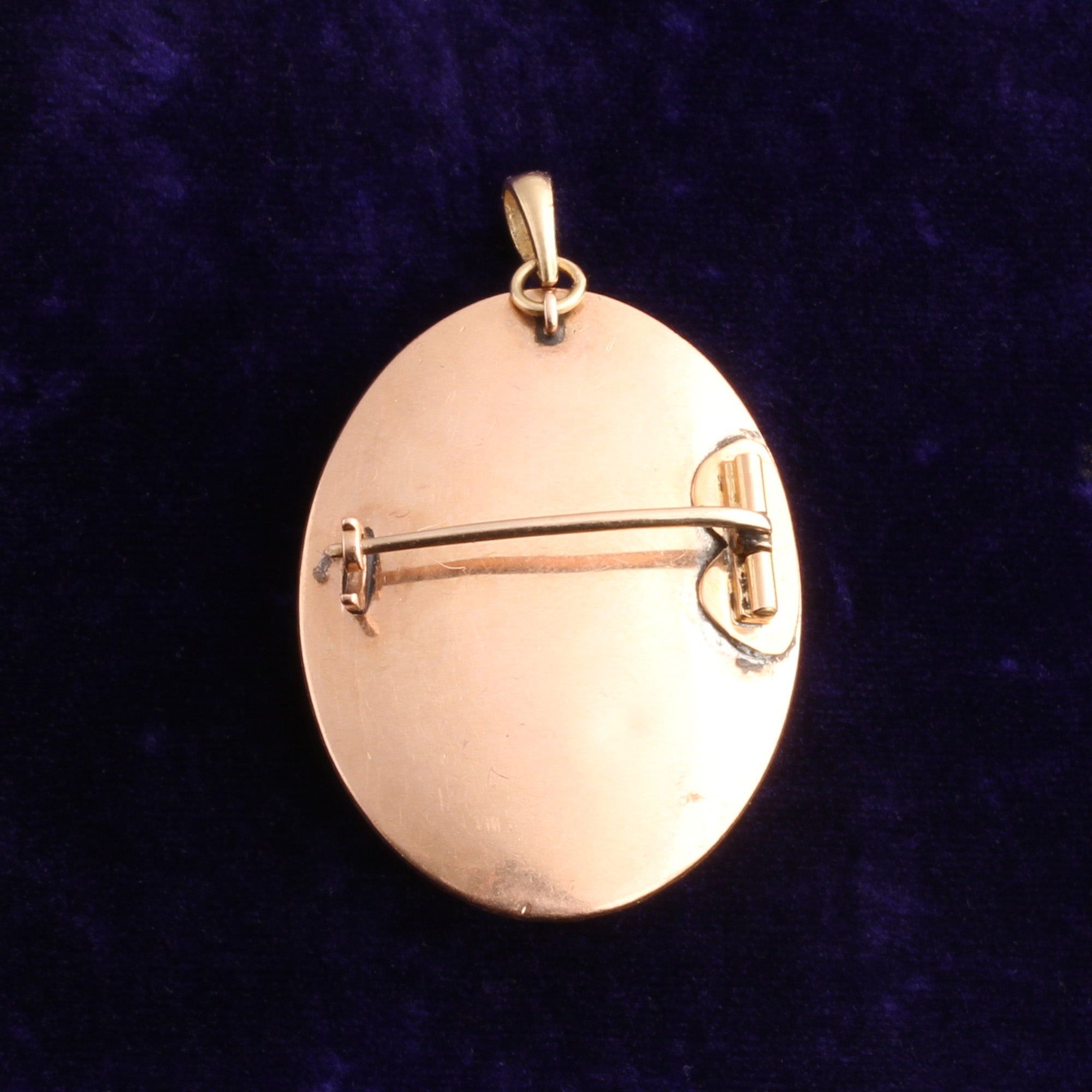 Georgian Shakespeare Memorial Pendant
