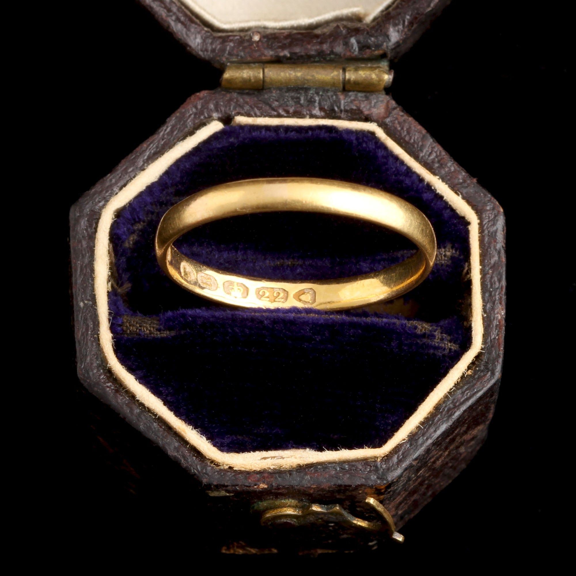 Early Victorian 22k Gold Wedding Band