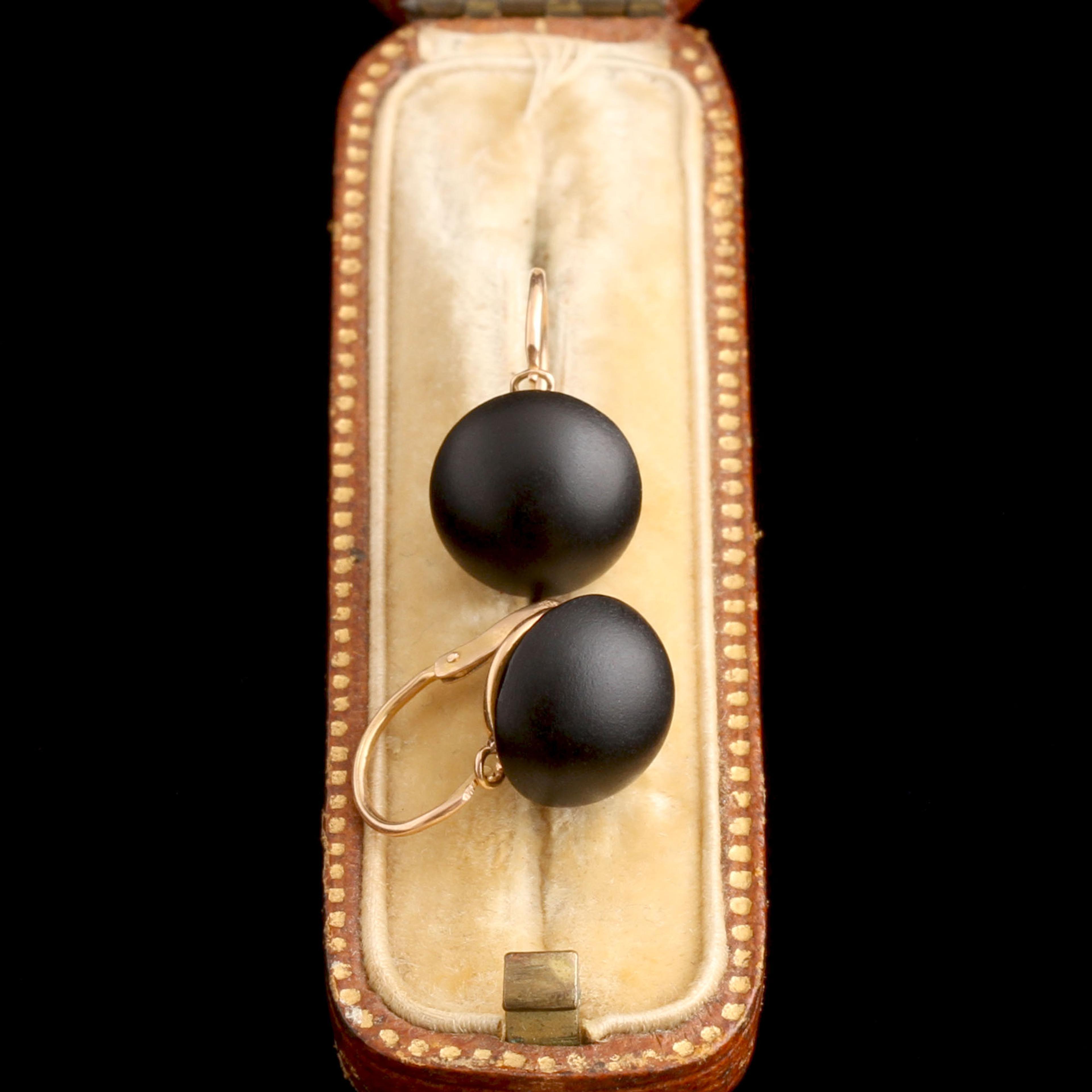 Belle Èpoque French Jet Dormeuse Earrings