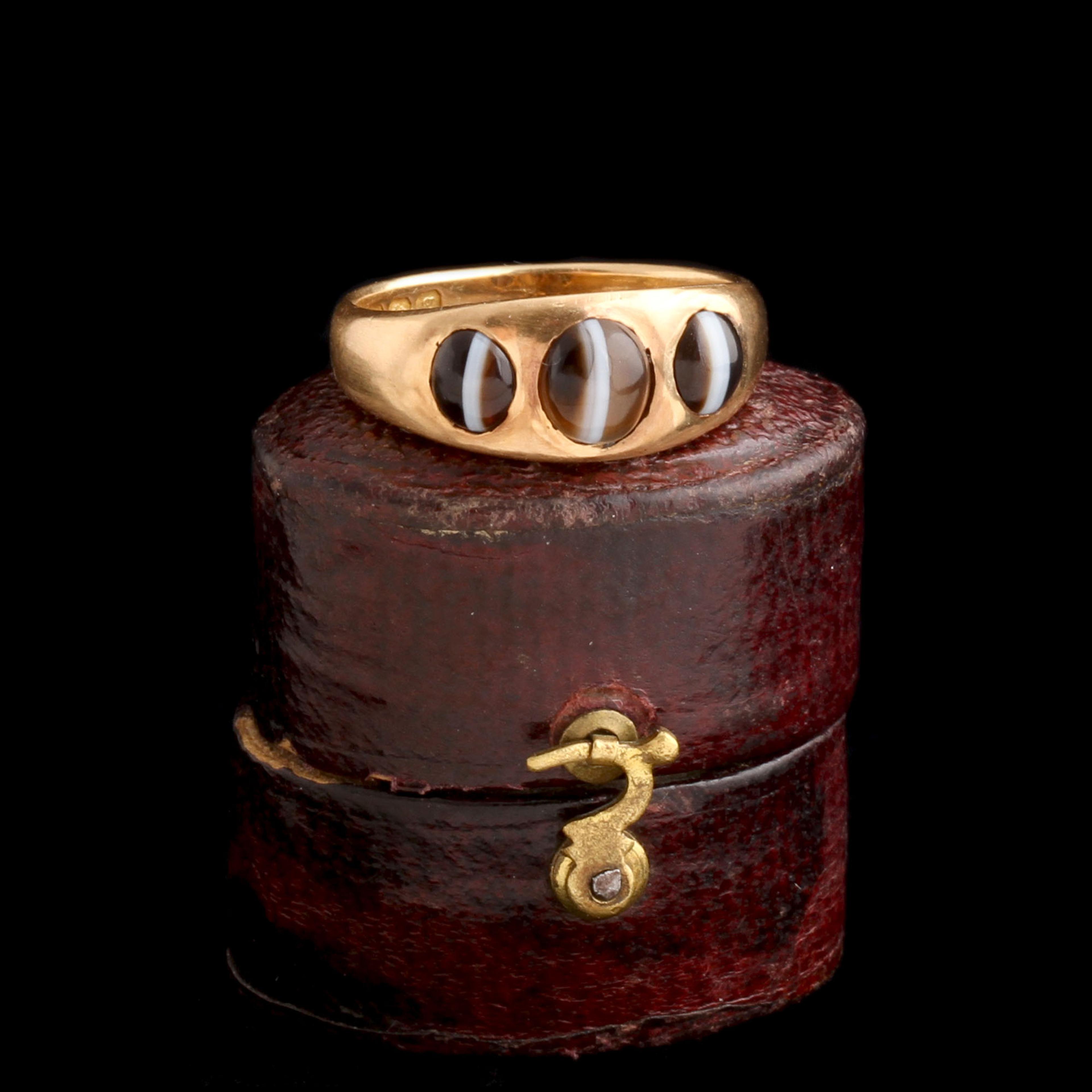 Edwardian Banded Agate Three Stone Ring