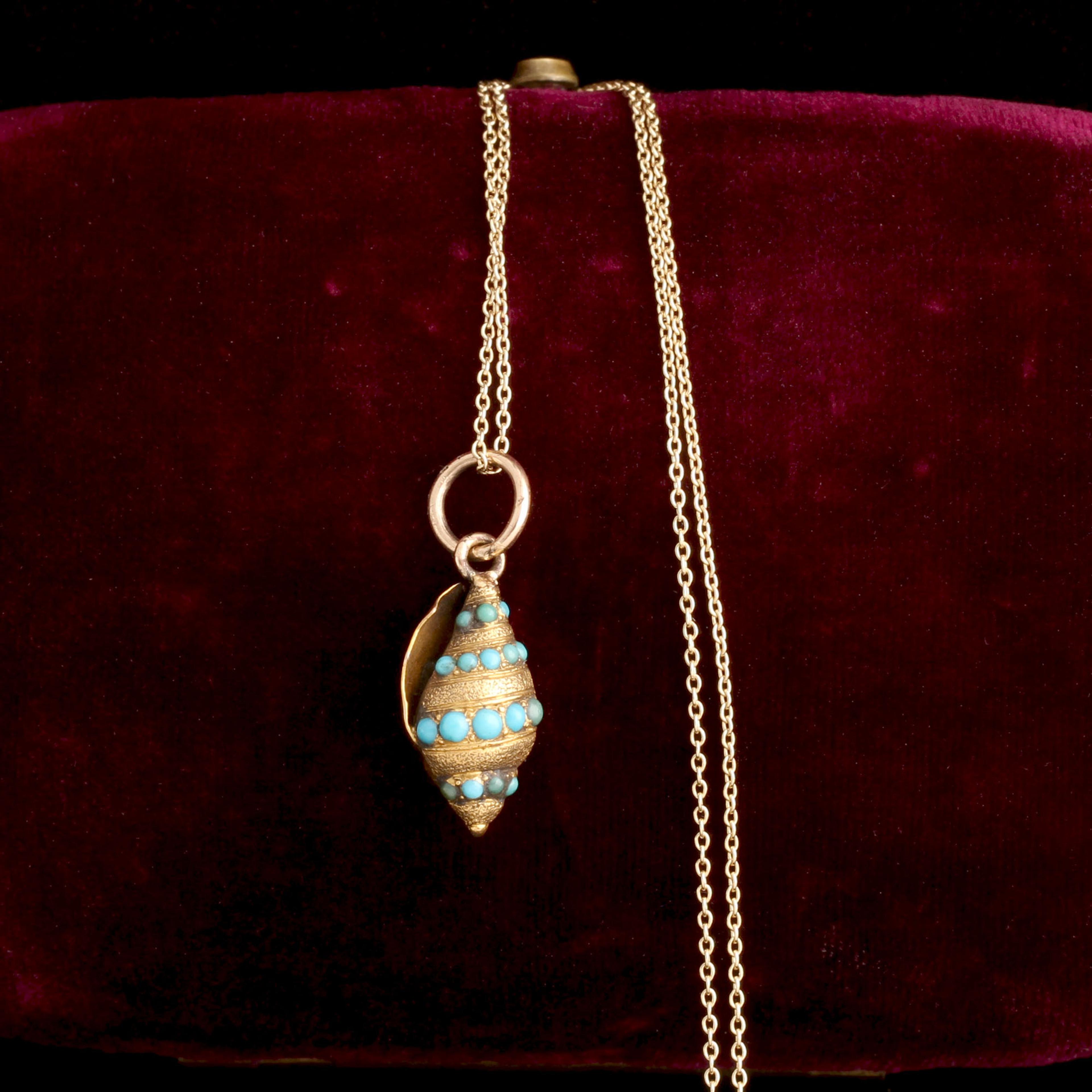 Detail of Victorian Turquoise Shell Necklace