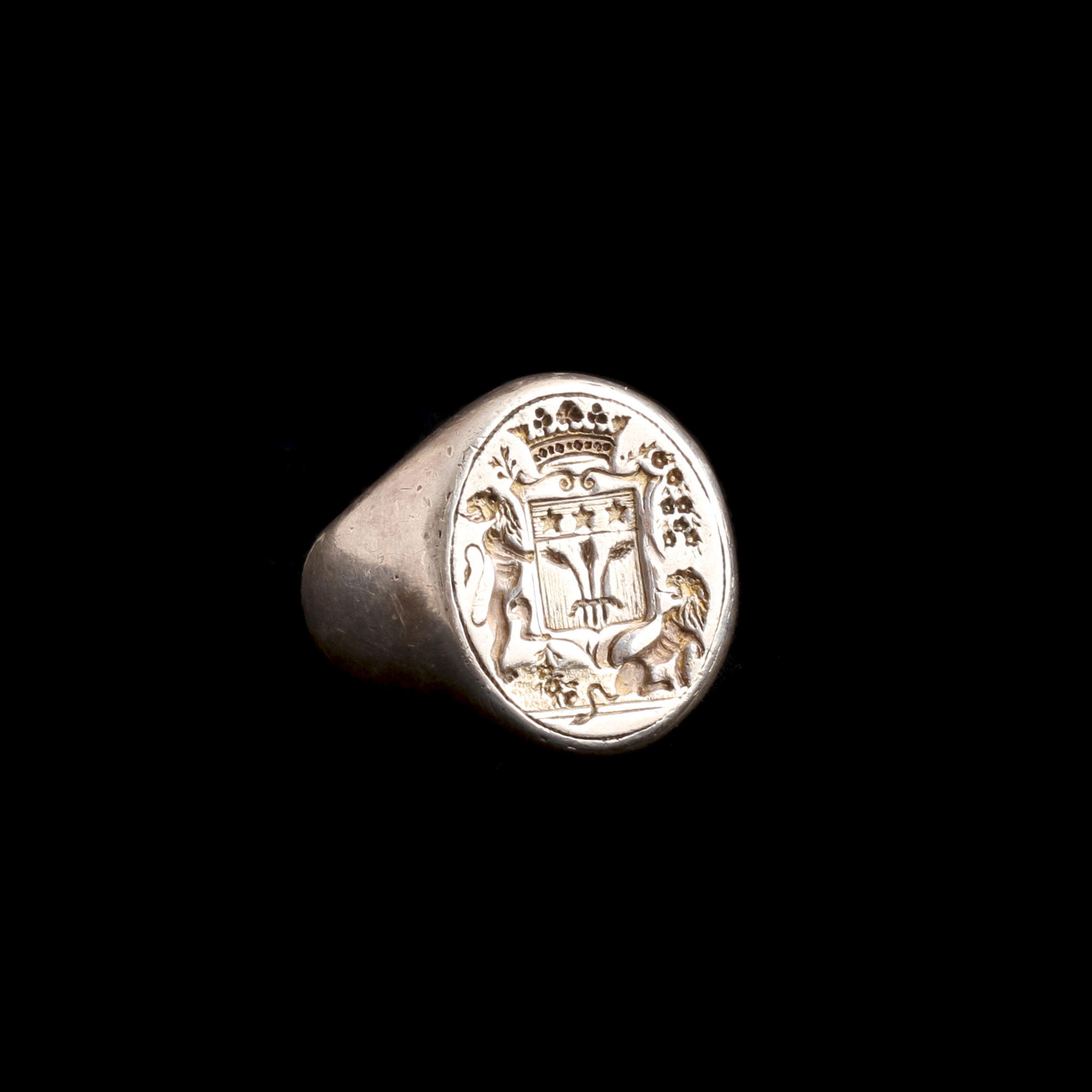 French Heraldic Lions Signet Ring