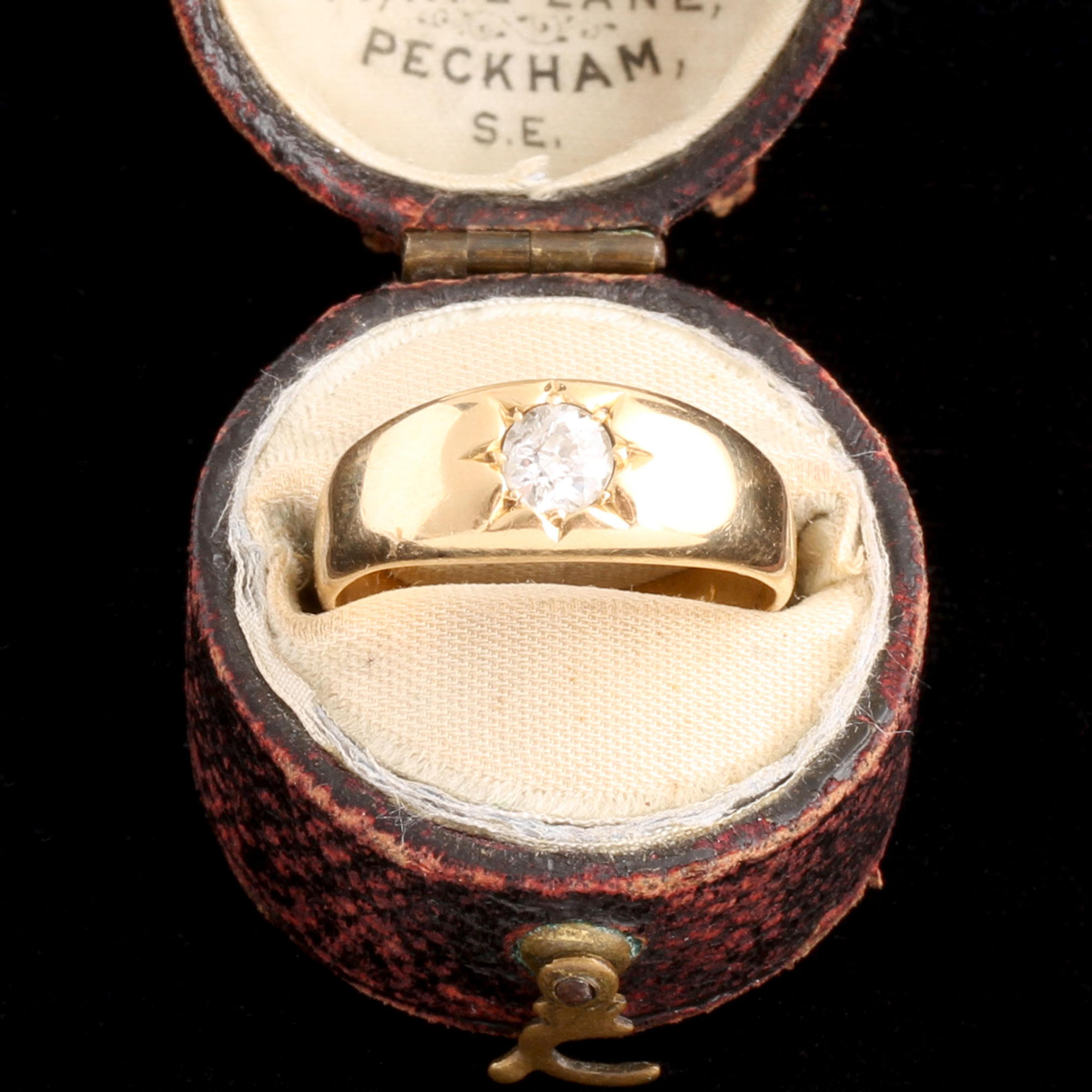 Late Victorian Star-Set Diamond Ring 