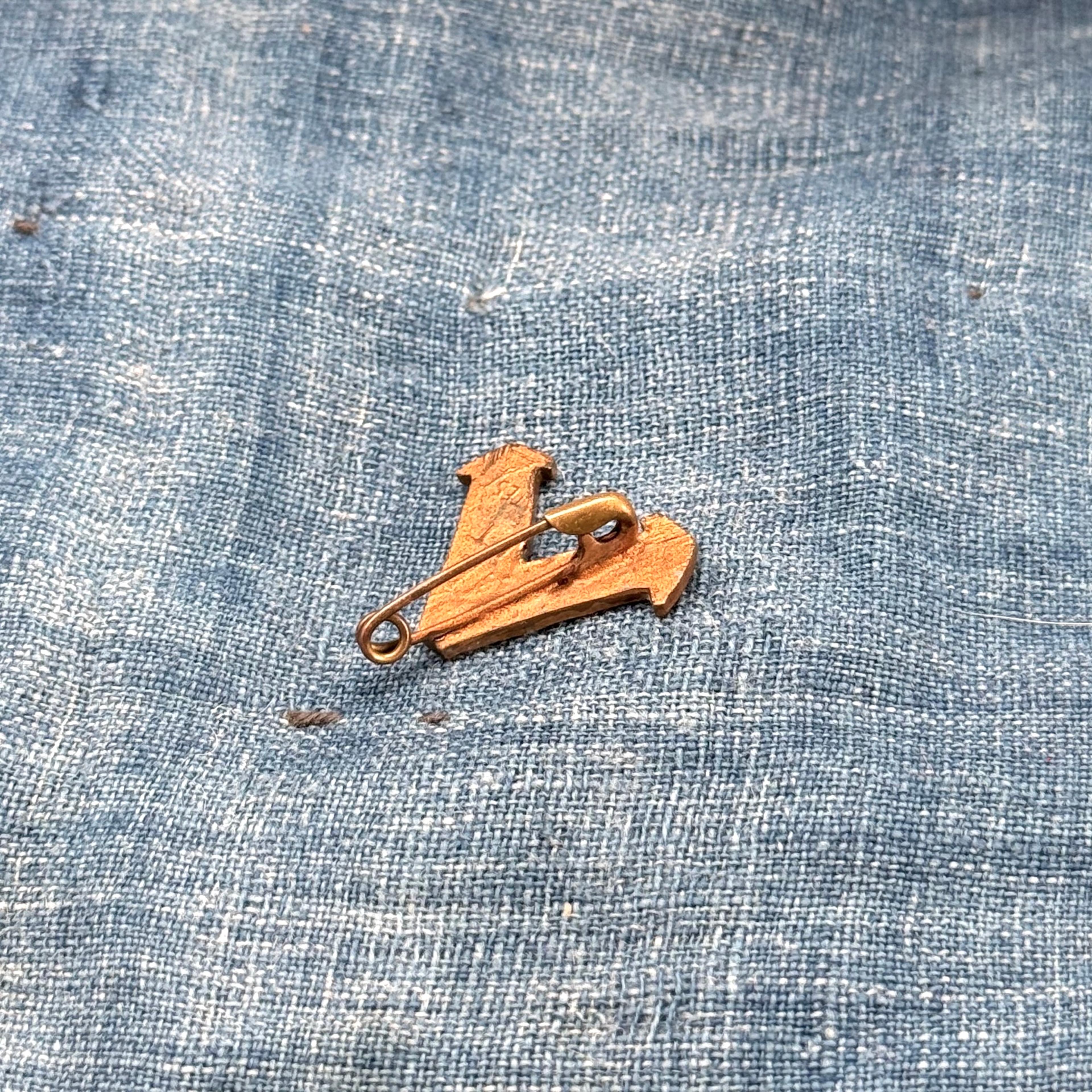 V for Victory Penny Pin