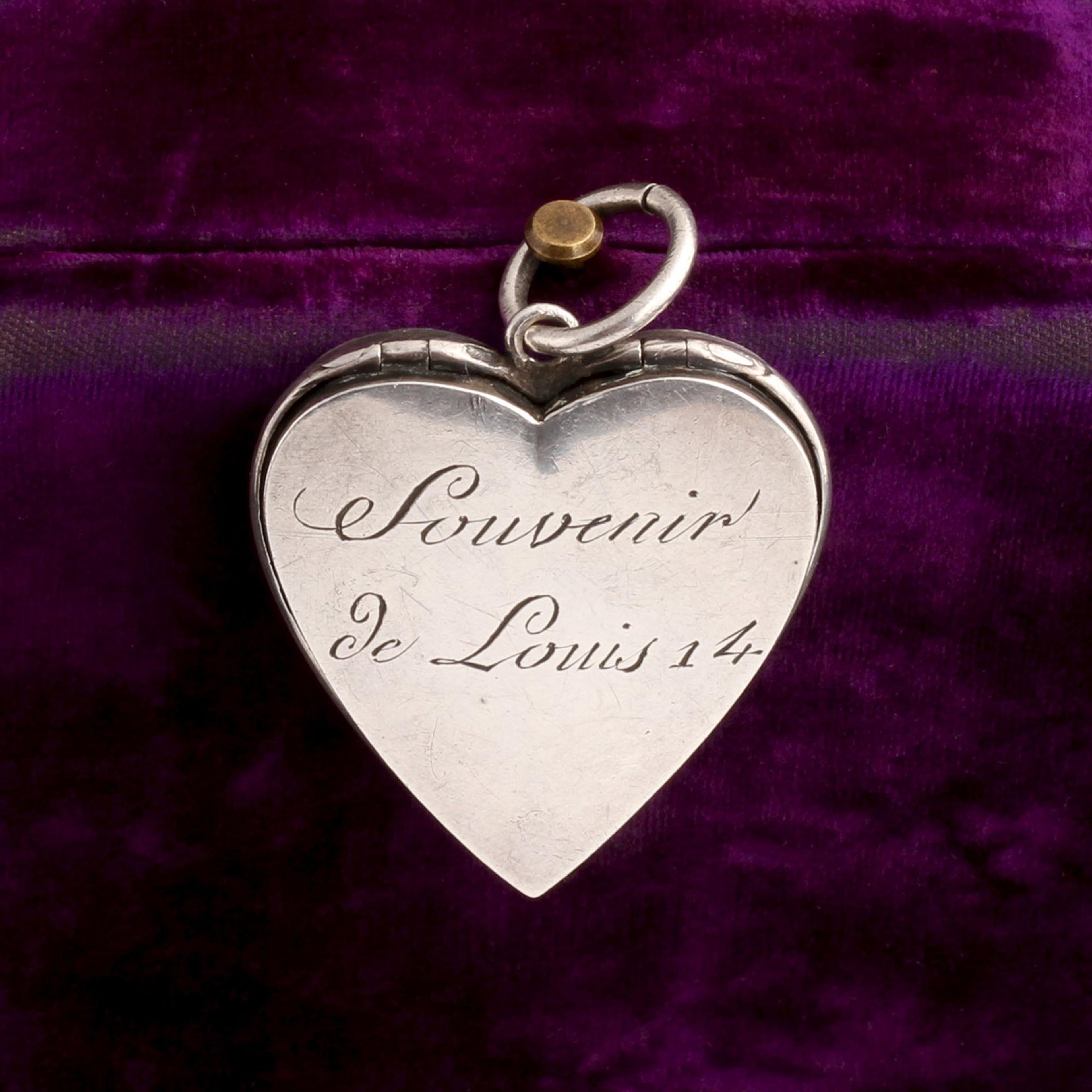 Late 18th Century Souvenir de Louis 14 Heart Locket